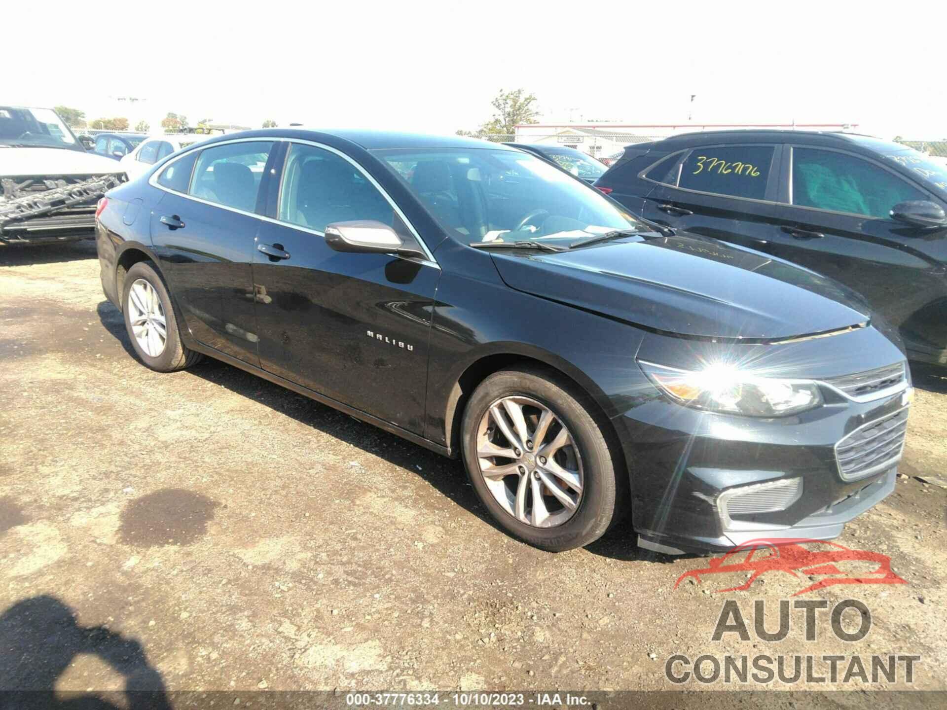 CHEVROLET MALIBU 2018 - 1G1ZD5ST8JF131555