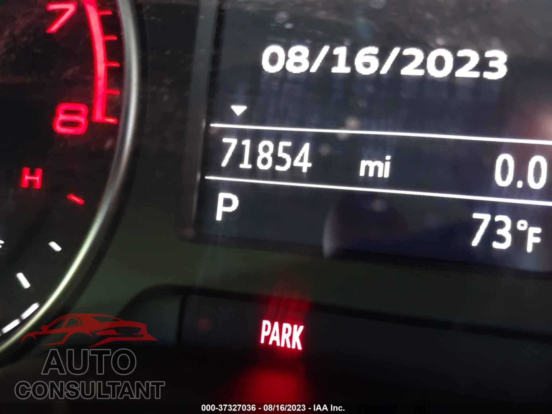 AUDI A3 2017 - WAUJ8HFF4H1027552