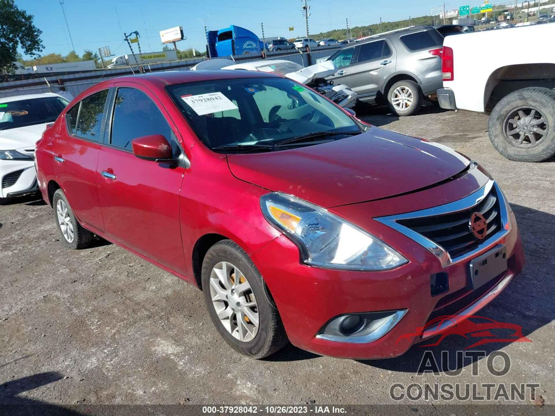 NISSAN VERSA 2018 - 3N1CN7AP7JL872928