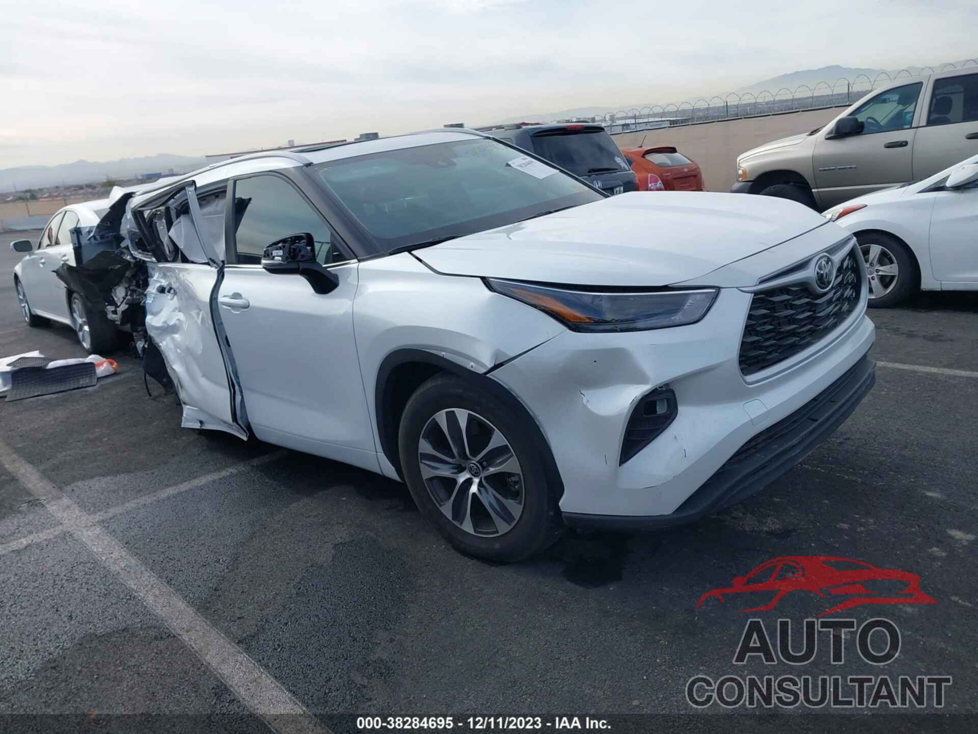 TOYOTA HIGHLANDER 2023 - 5TDKDRAHXPS031737