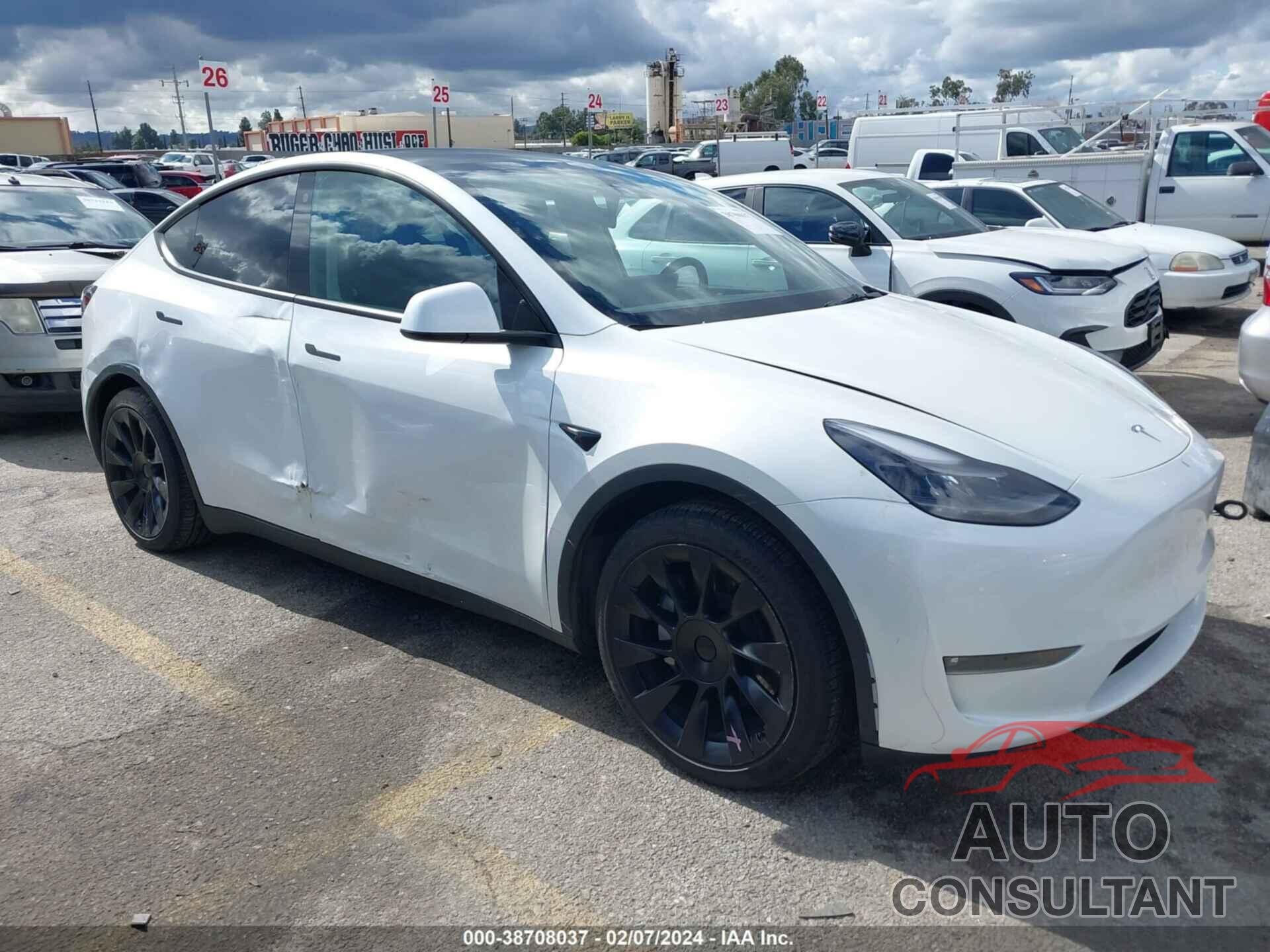 TESLA MODEL Y 2023 - 7SAYGAEE7PF713551