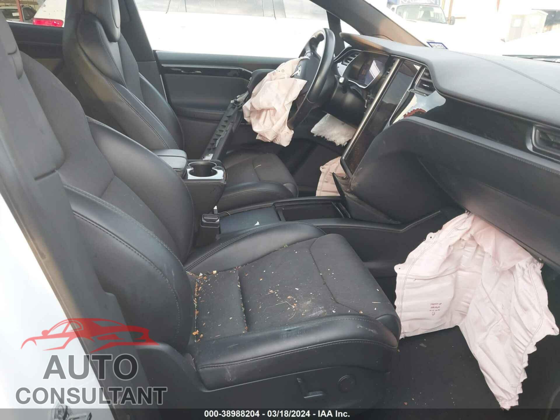 TESLA MODEL X 2018 - 5YJXCBE29JF104419