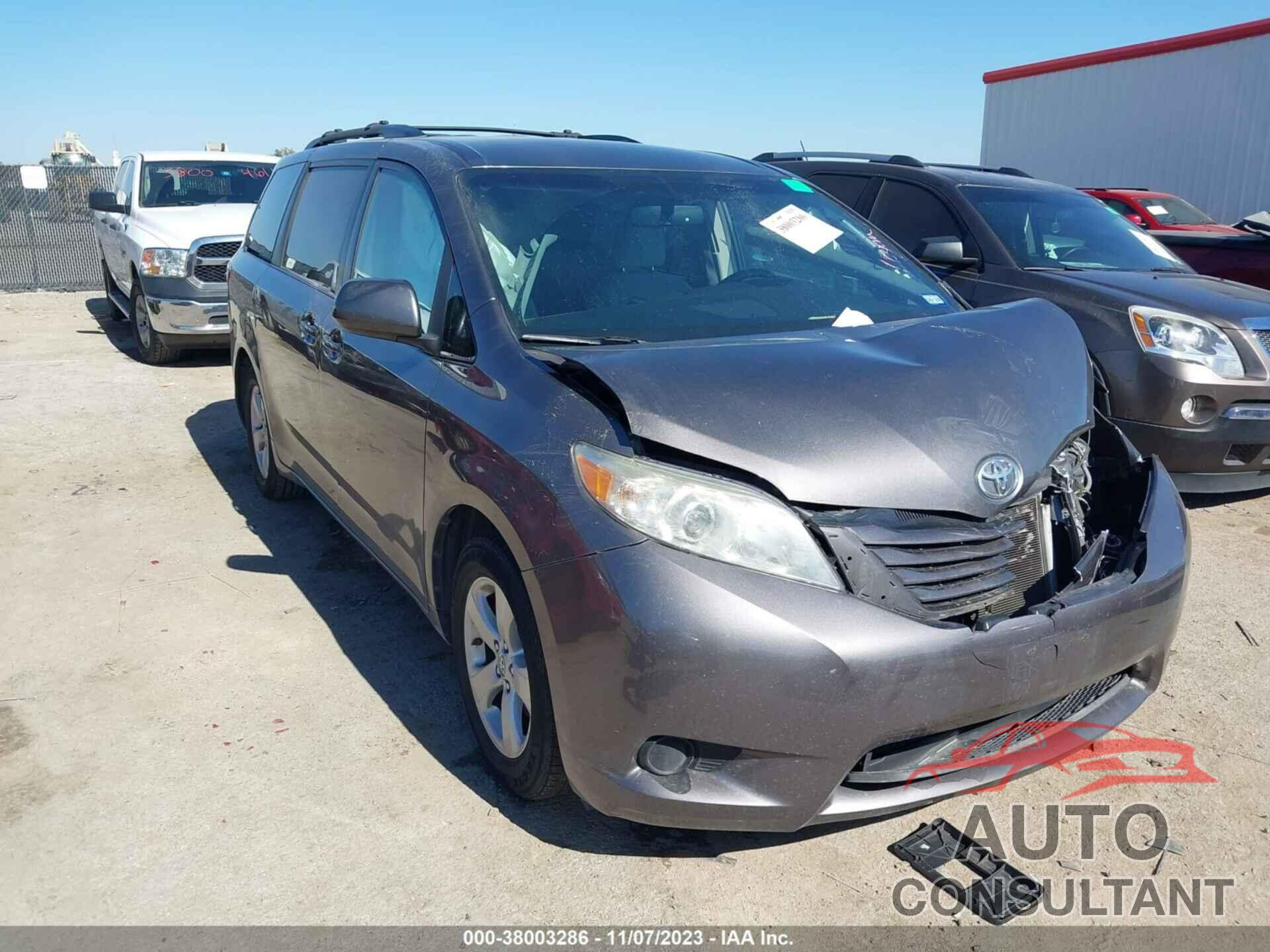 TOYOTA SIENNA 2015 - 5TDKK3DC6FS680341