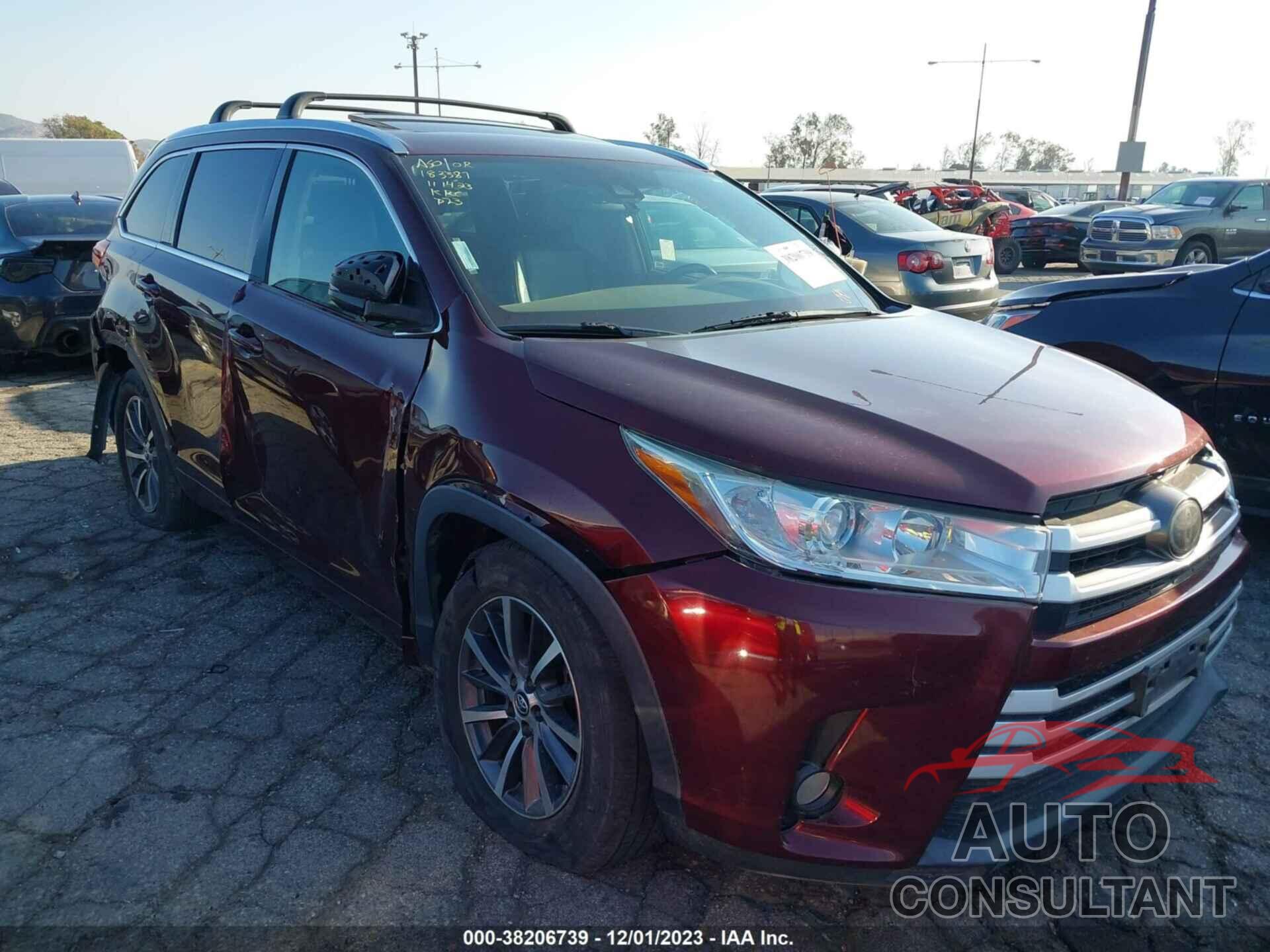 TOYOTA HIGHLANDER 2017 - 5TDKZRFH2HS228302