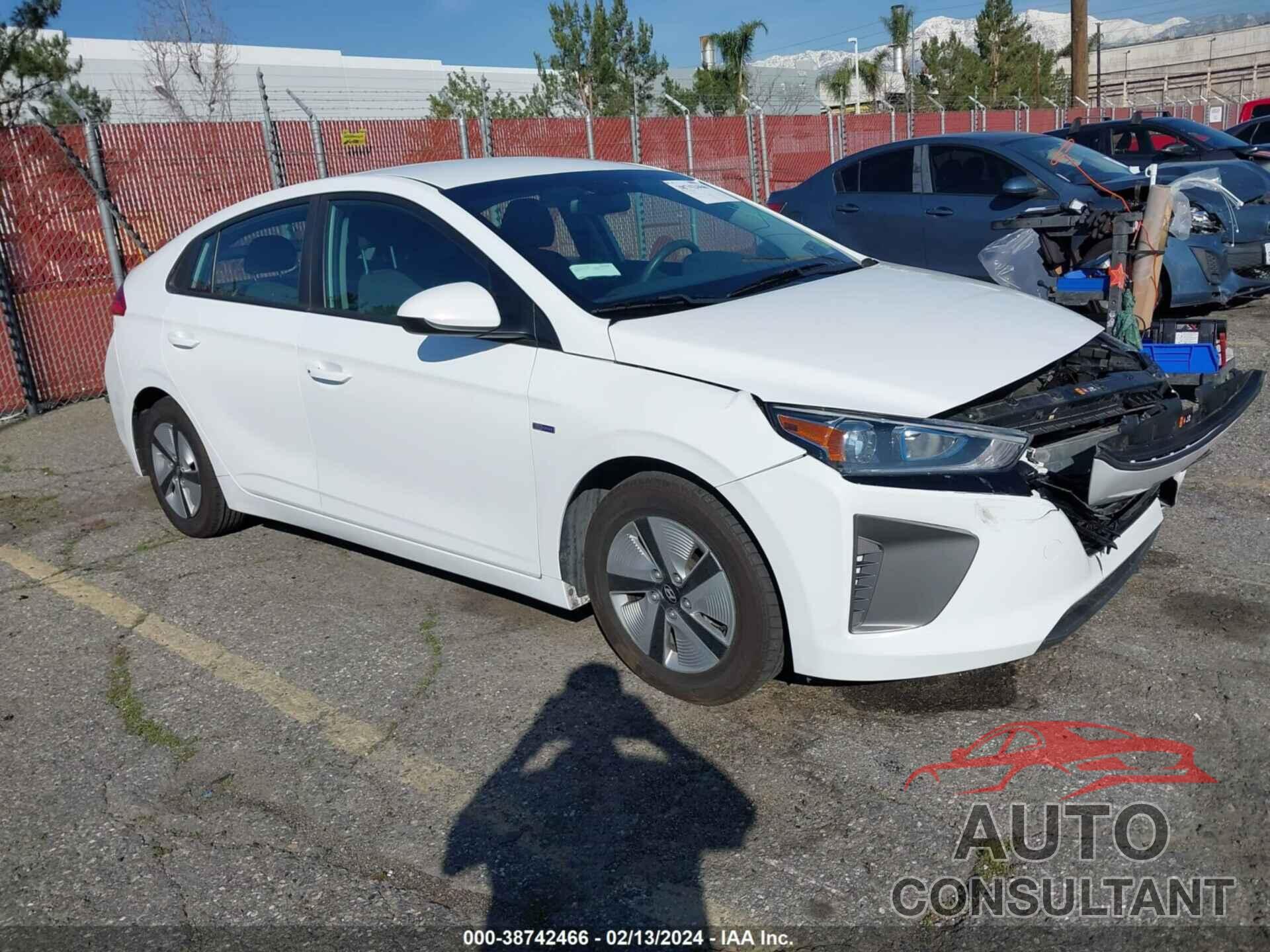 HYUNDAI IONIQ 2019 - KMHC65LC1KU180529