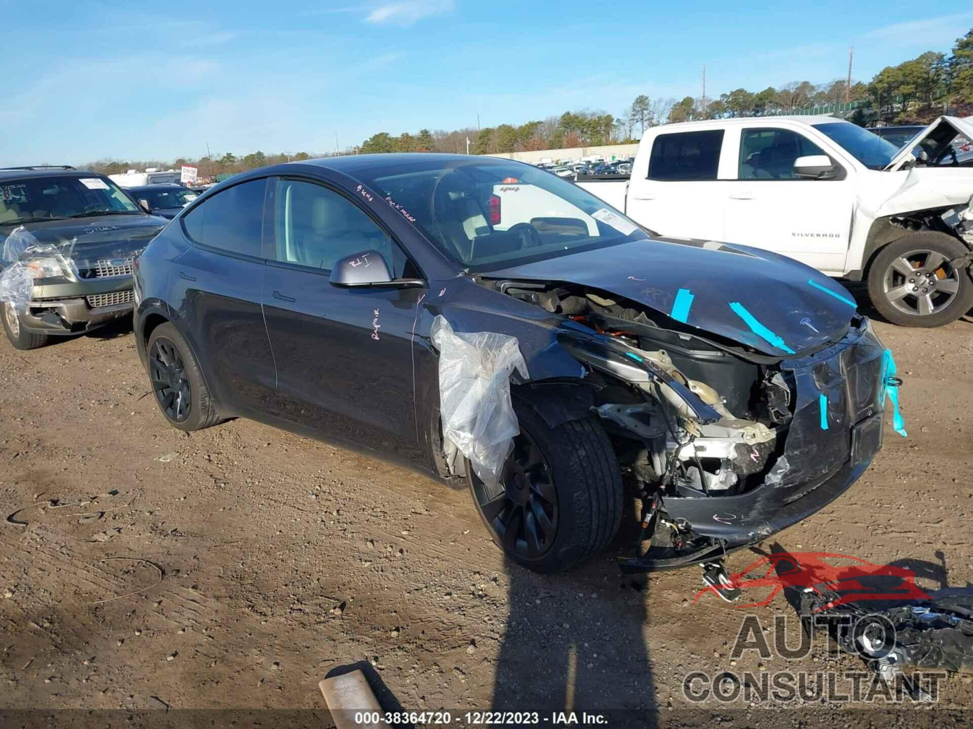 TESLA MODEL Y 2021 - 5YJYGAEE8MF200656