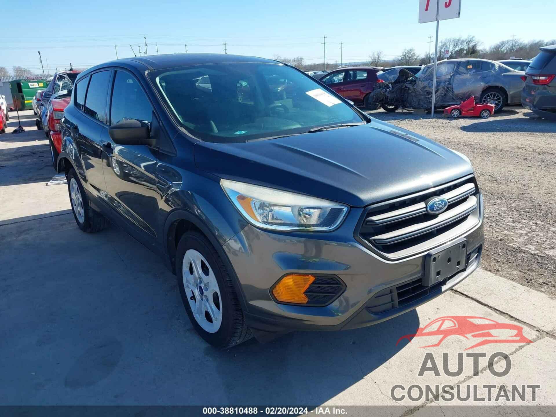 FORD ESCAPE 2017 - 1FMCU0F76HUD84422