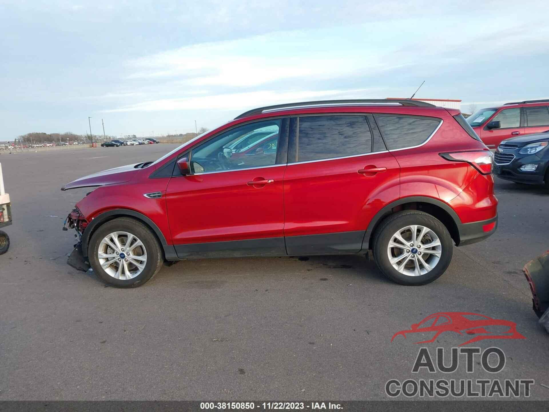 FORD ESCAPE 2018 - 1FMCU9HD1JUD29485