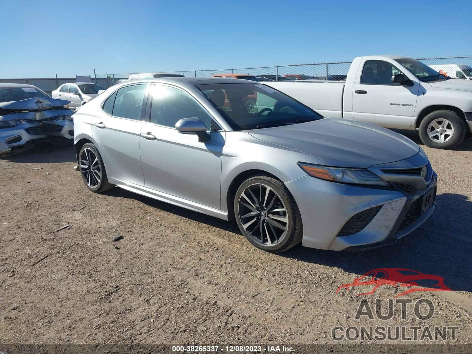 TOYOTA CAMRY 2018 - 4T1BZ1HK6JU019510