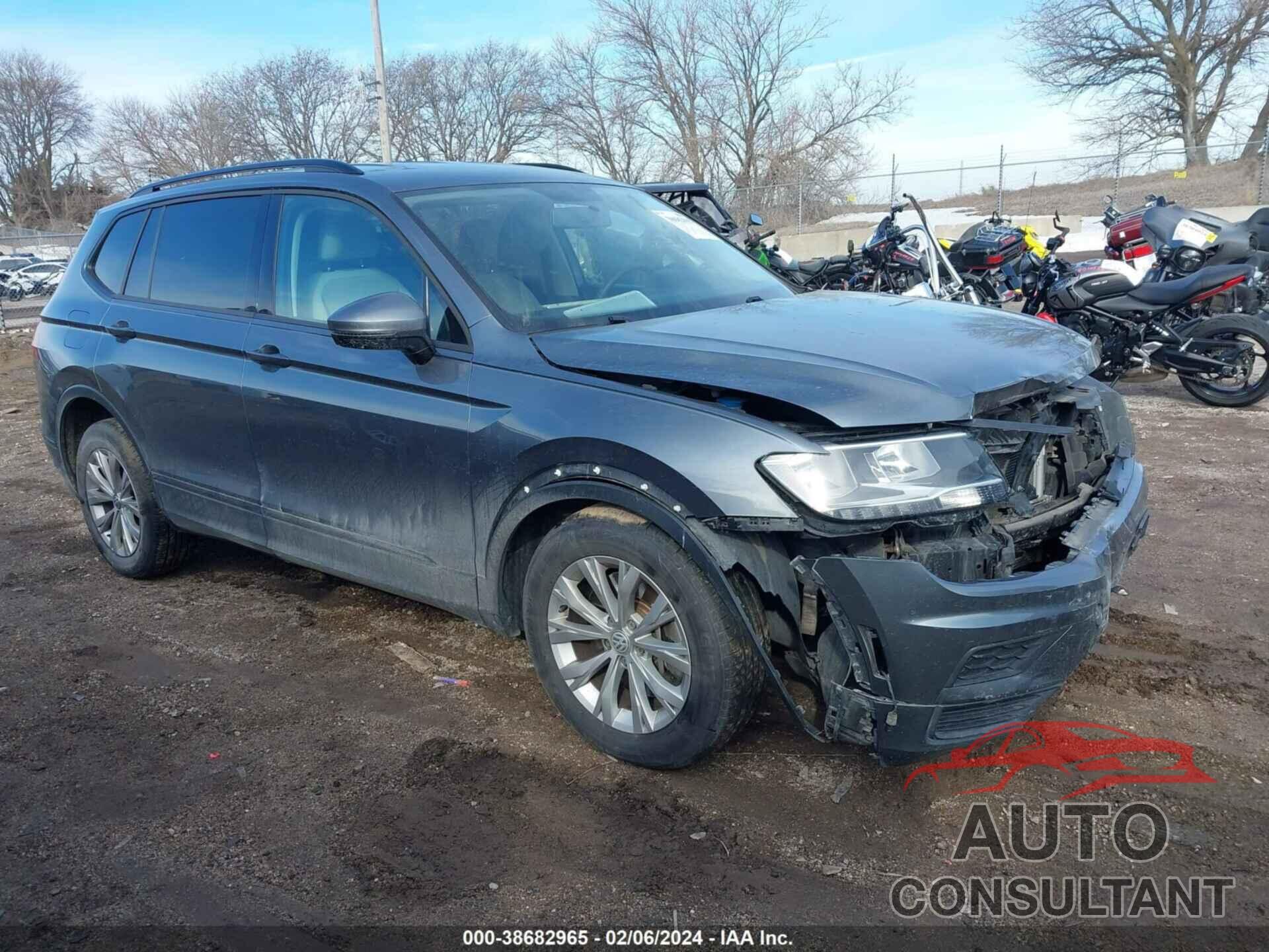 VOLKSWAGEN TIGUAN 2018 - 3VV0B7AX9JM099416