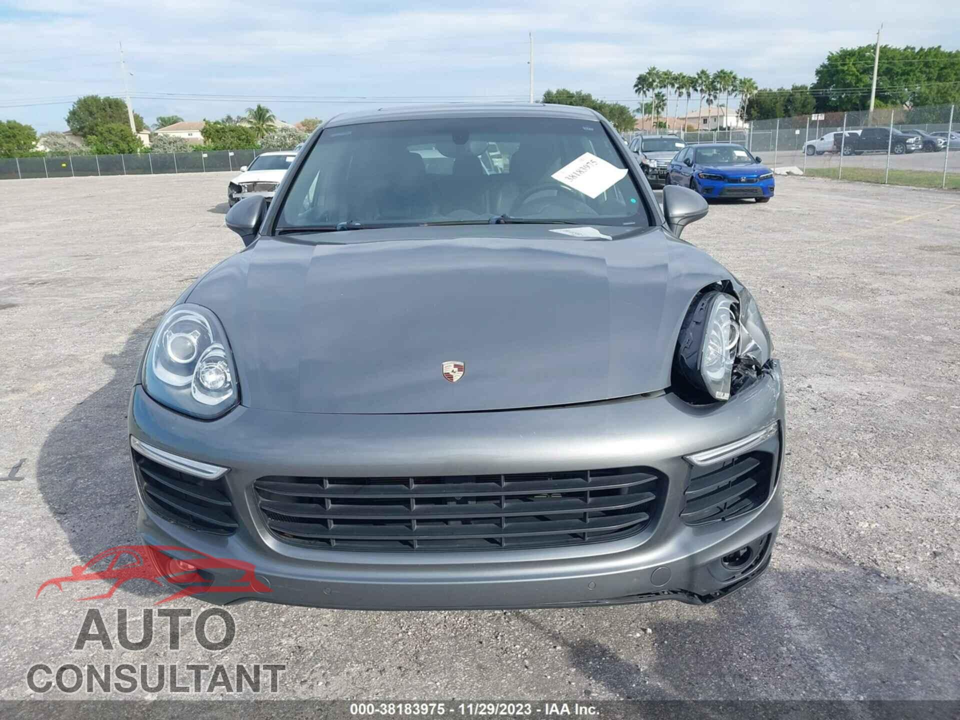 PORSCHE CAYENNE 2016 - WP1AA2A21GLA01758