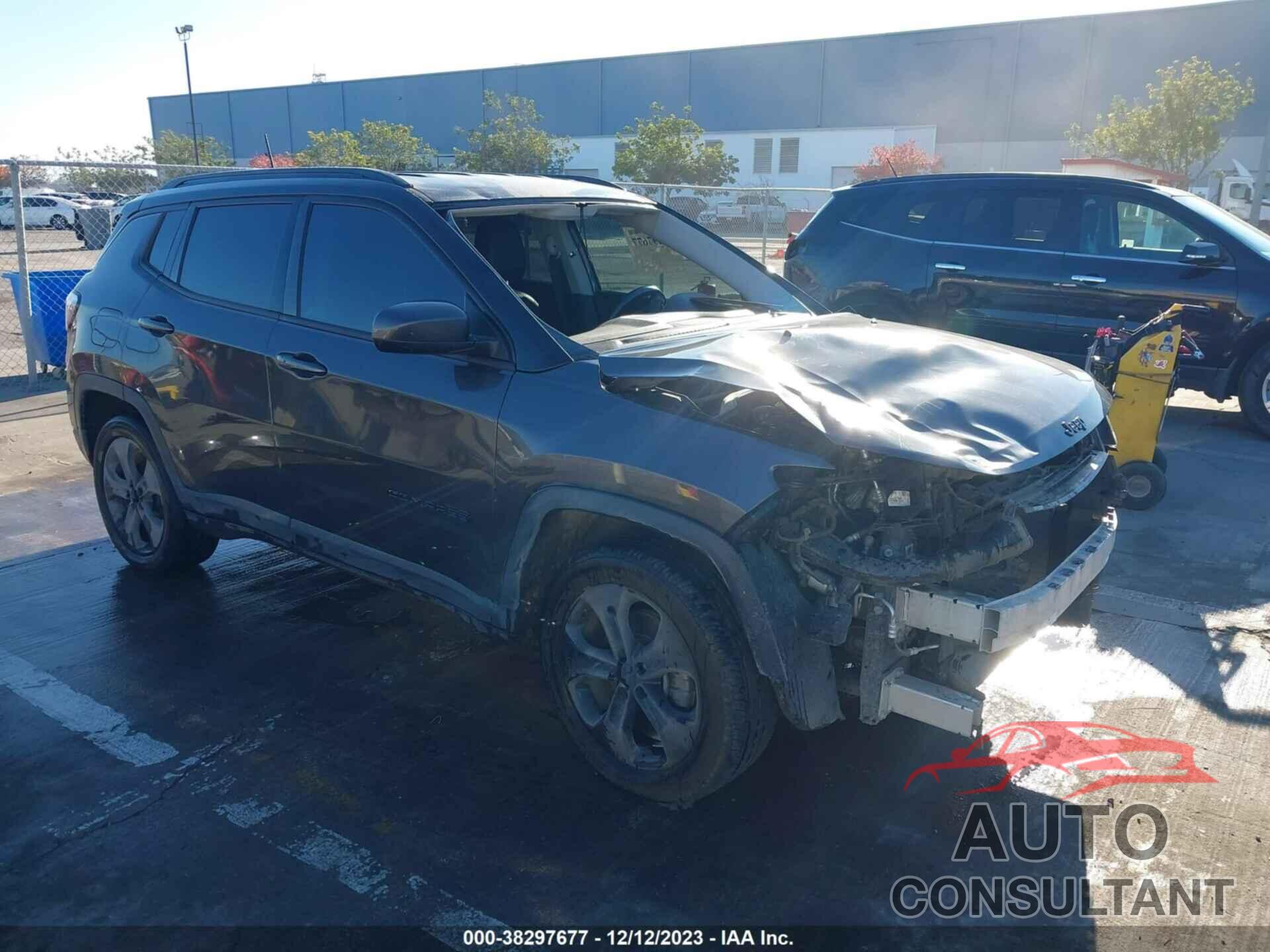 JEEP COMPASS 2018 - 3C4NJCBB7JT407594