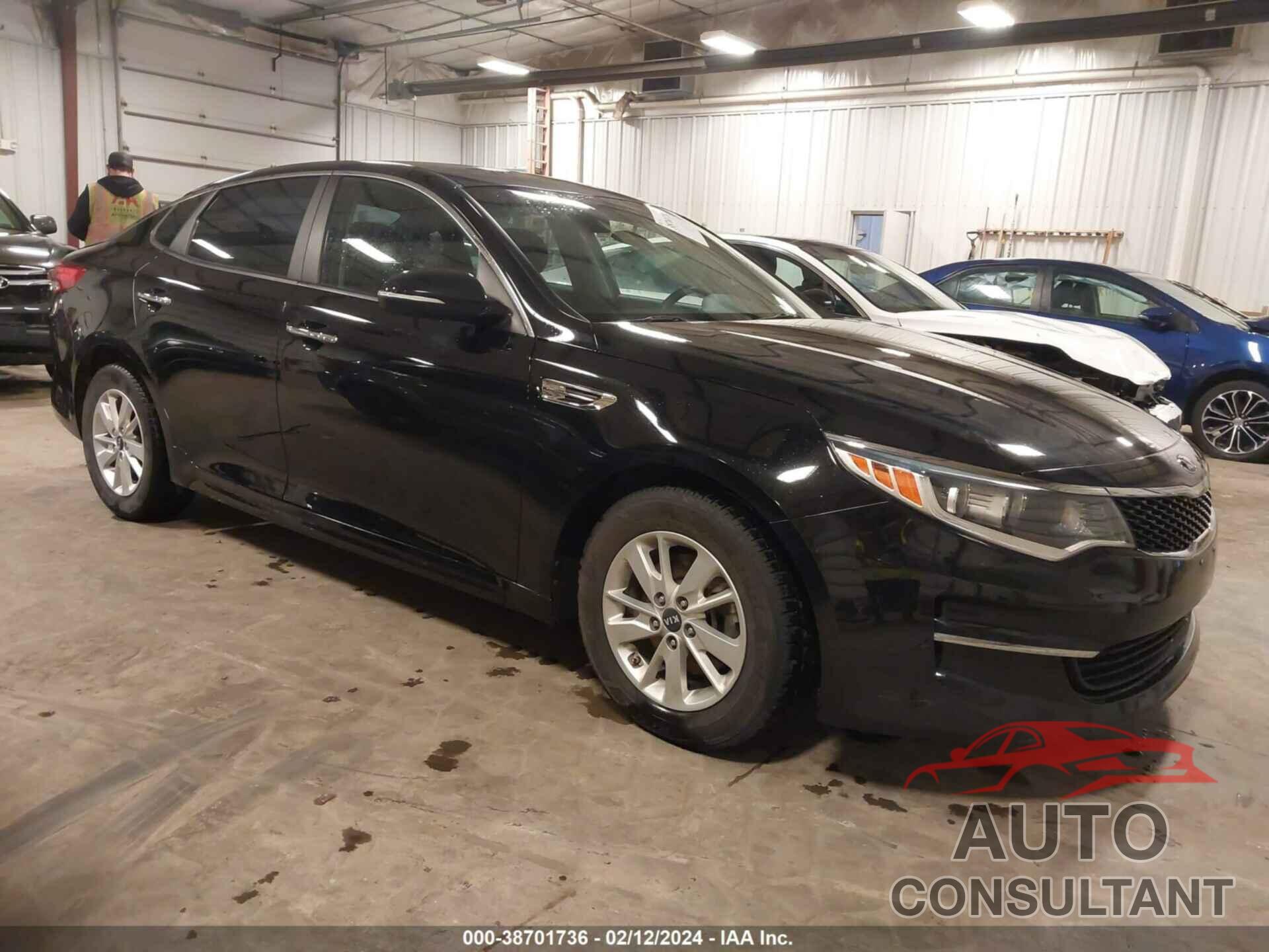 KIA OPTIMA 2017 - 5XXGT4L32HG155436