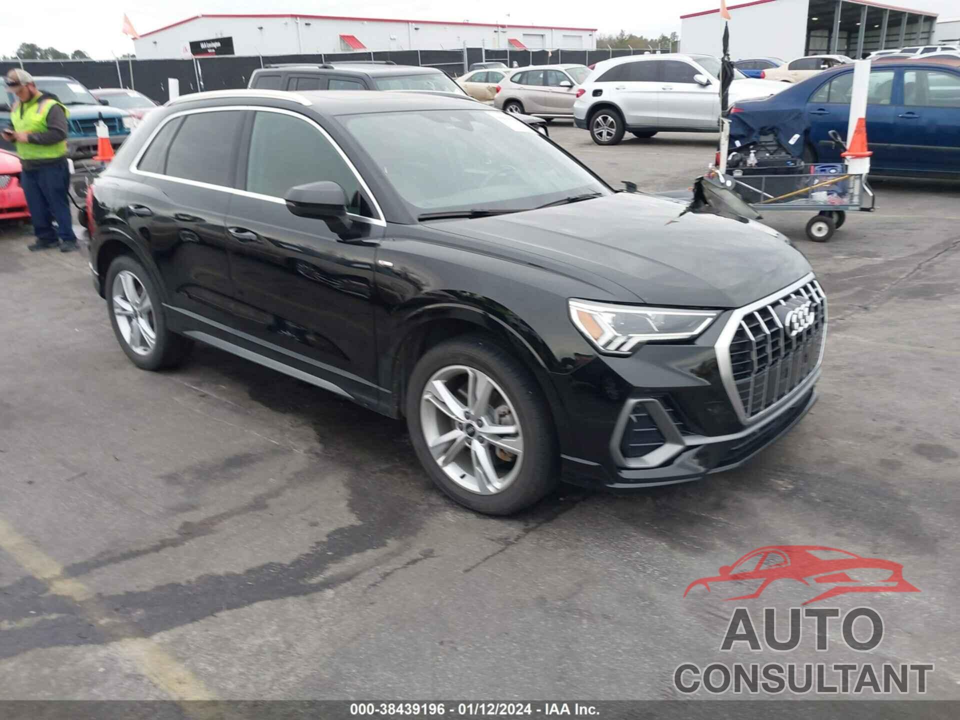 AUDI Q3 2021 - WA1EECF3XM1071744