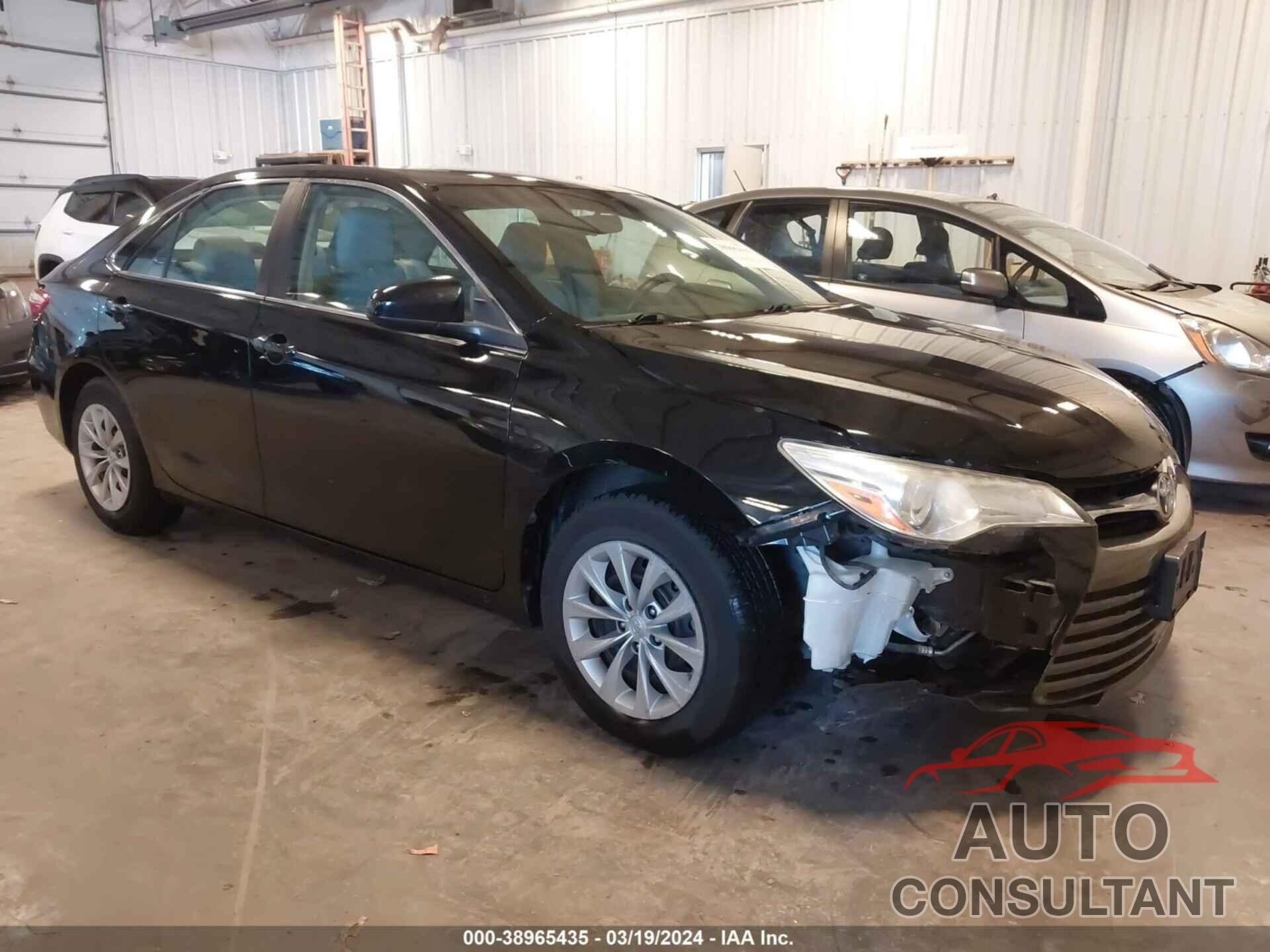 TOYOTA CAMRY 2016 - 4T4BF1FKXGR543396