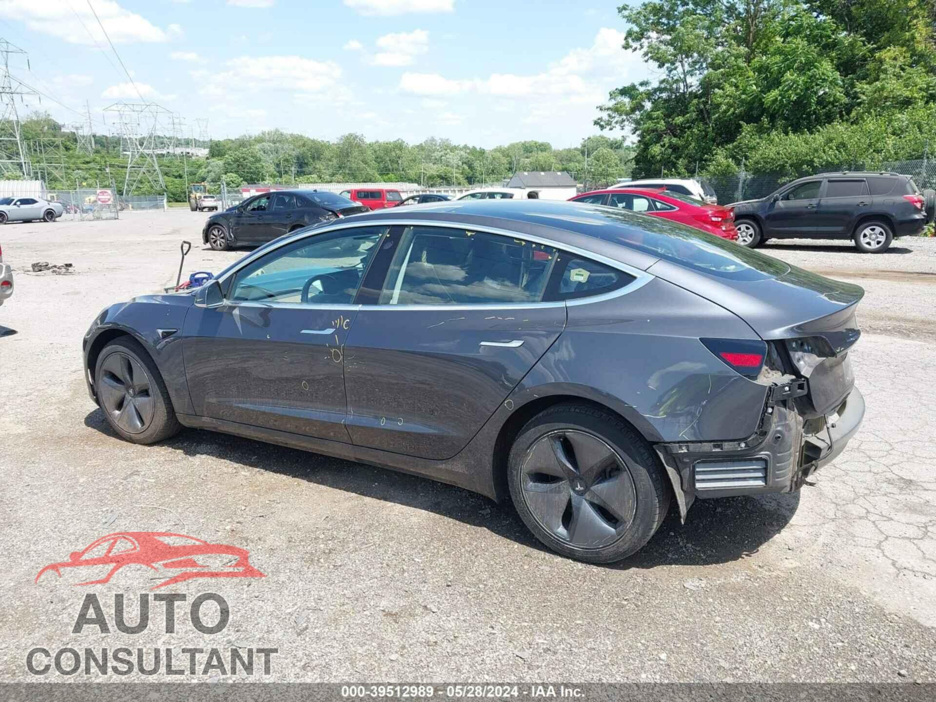 TESLA MODEL 3 2018 - 5YJ3E1EAXJF052910