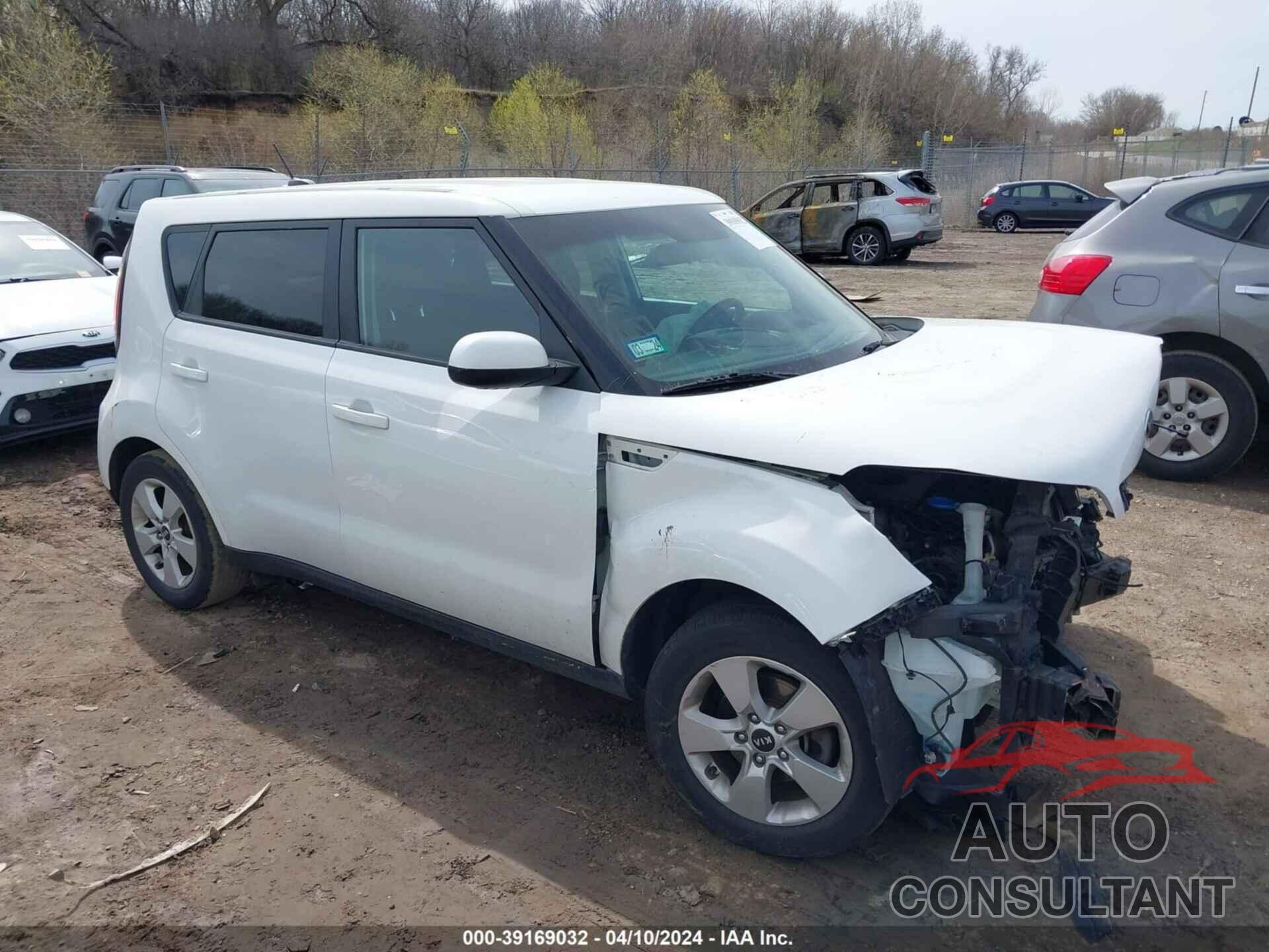 KIA SOUL 2017 - KNDJN2A26H7496037