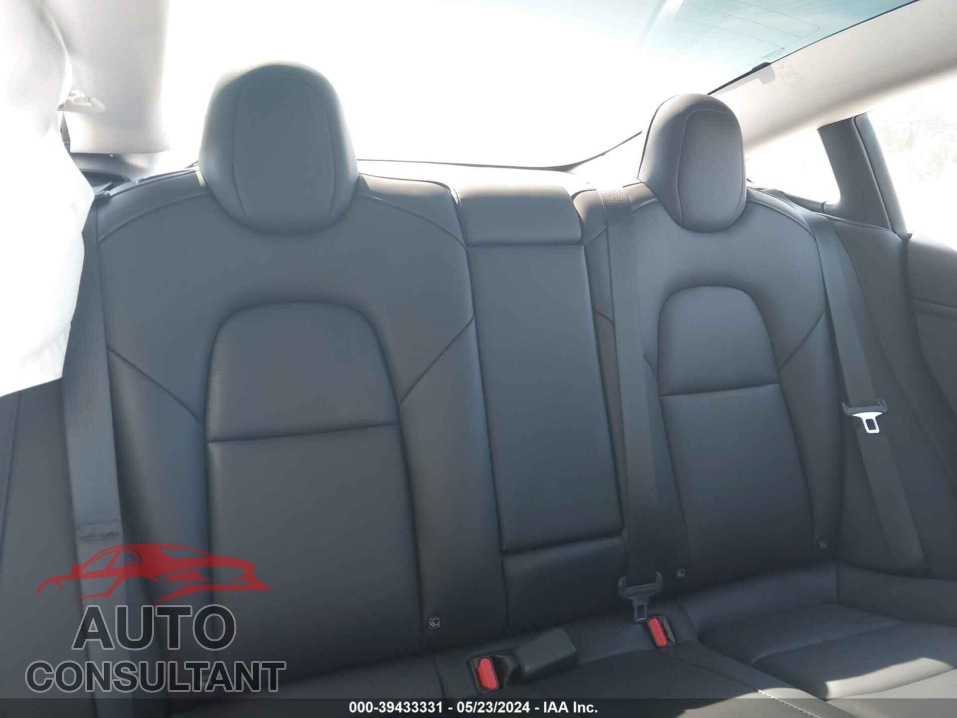 TESLA MODEL 3 2023 - 5YJ3E1EA5PF385671