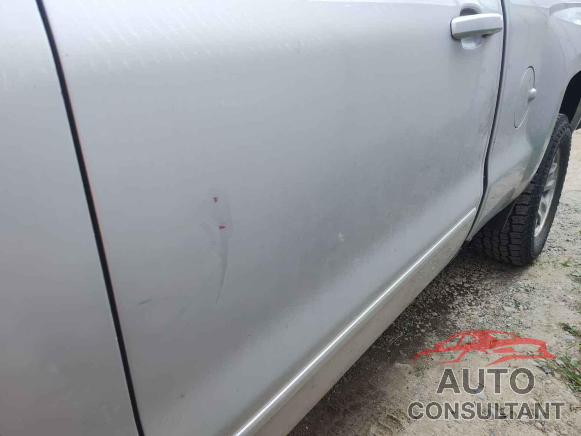 CHEVROLET SILVERADO 1500 2018 - 3GCUKREC2JG360449