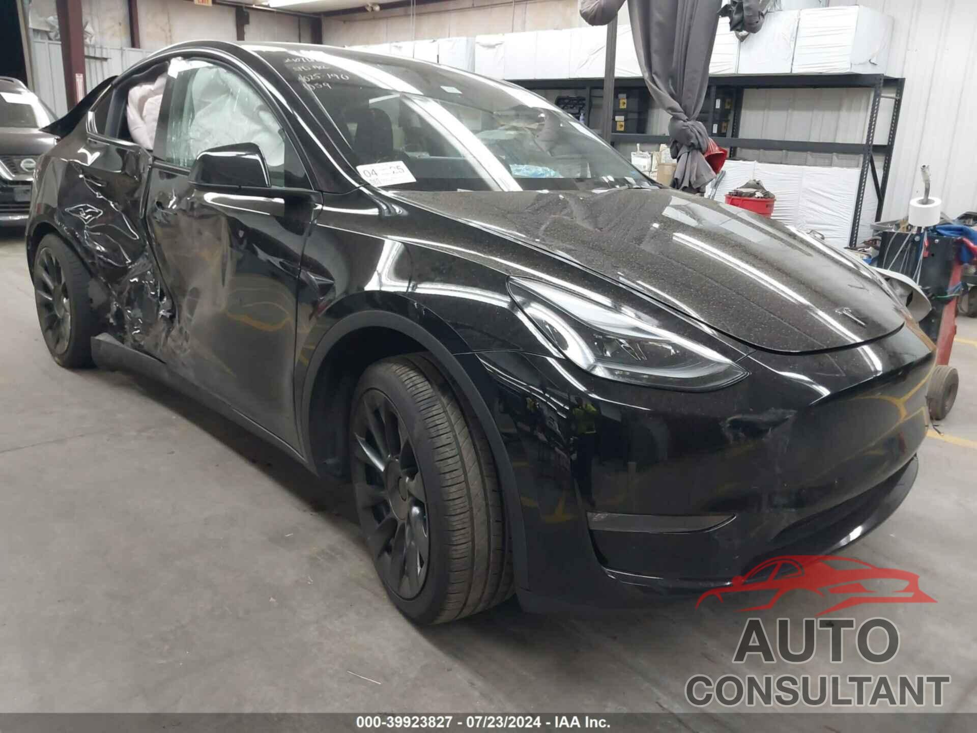 TESLA MODEL Y 2023 - 7SAYGAEE4PF891059