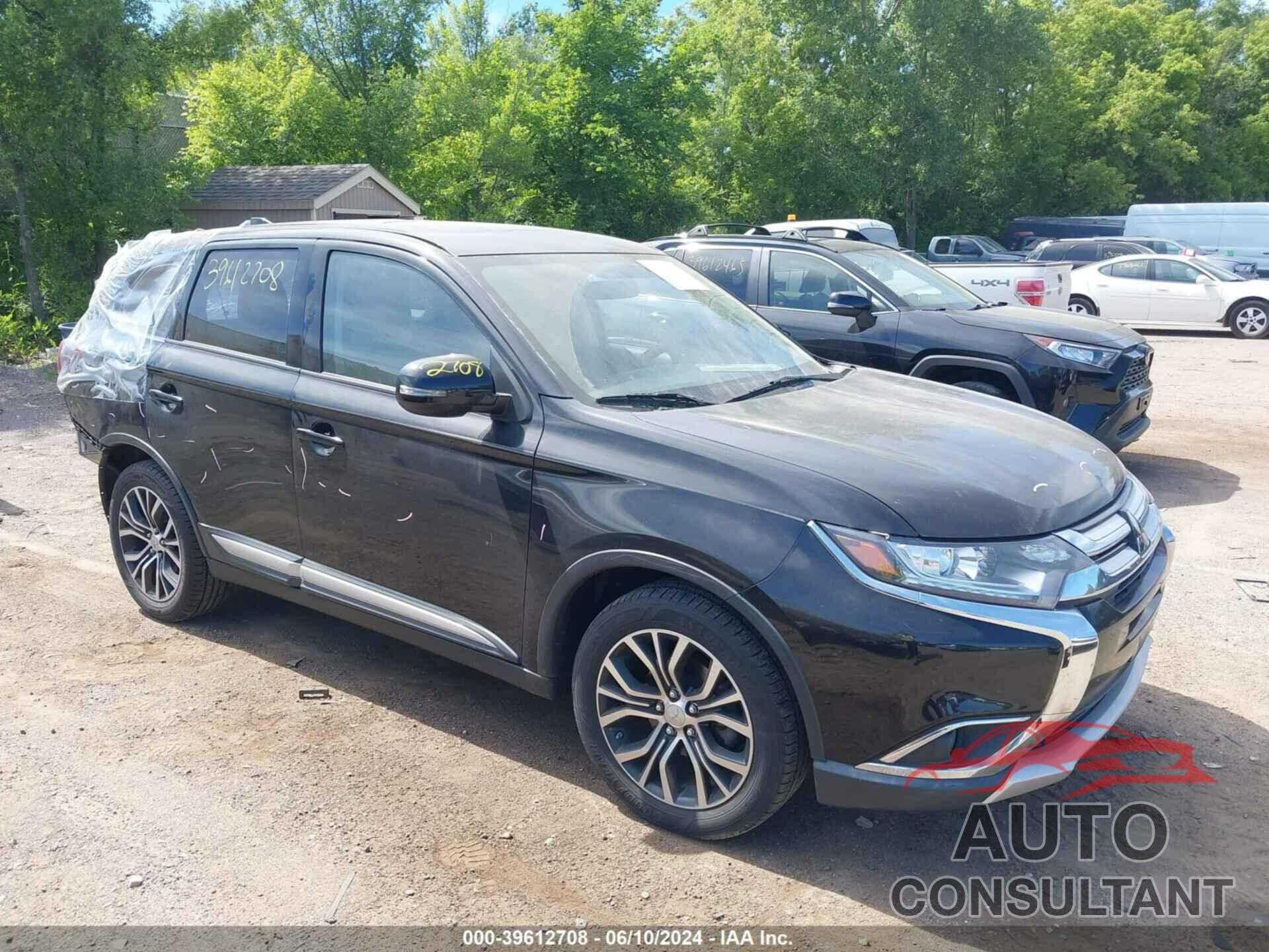 MITSUBISHI OUTLANDER 2017 - JA4AD3A36HZ052639