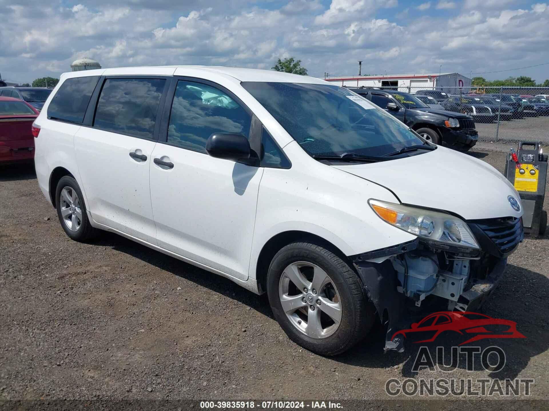 TOYOTA SIENNA 2016 - 5TDZK3DC0GS733776