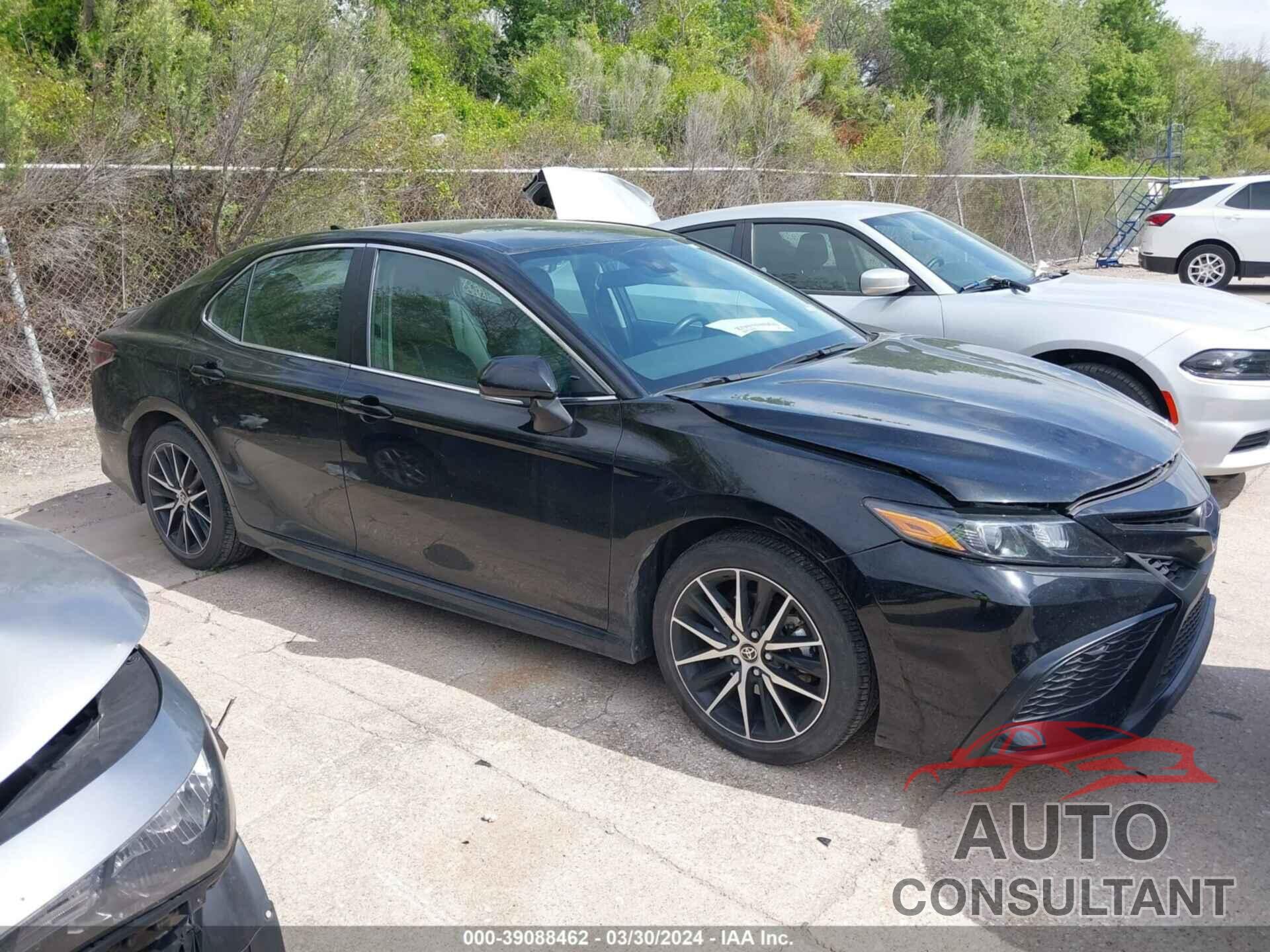 TOYOTA CAMRY 2023 - 4T1G11AK0PU769081