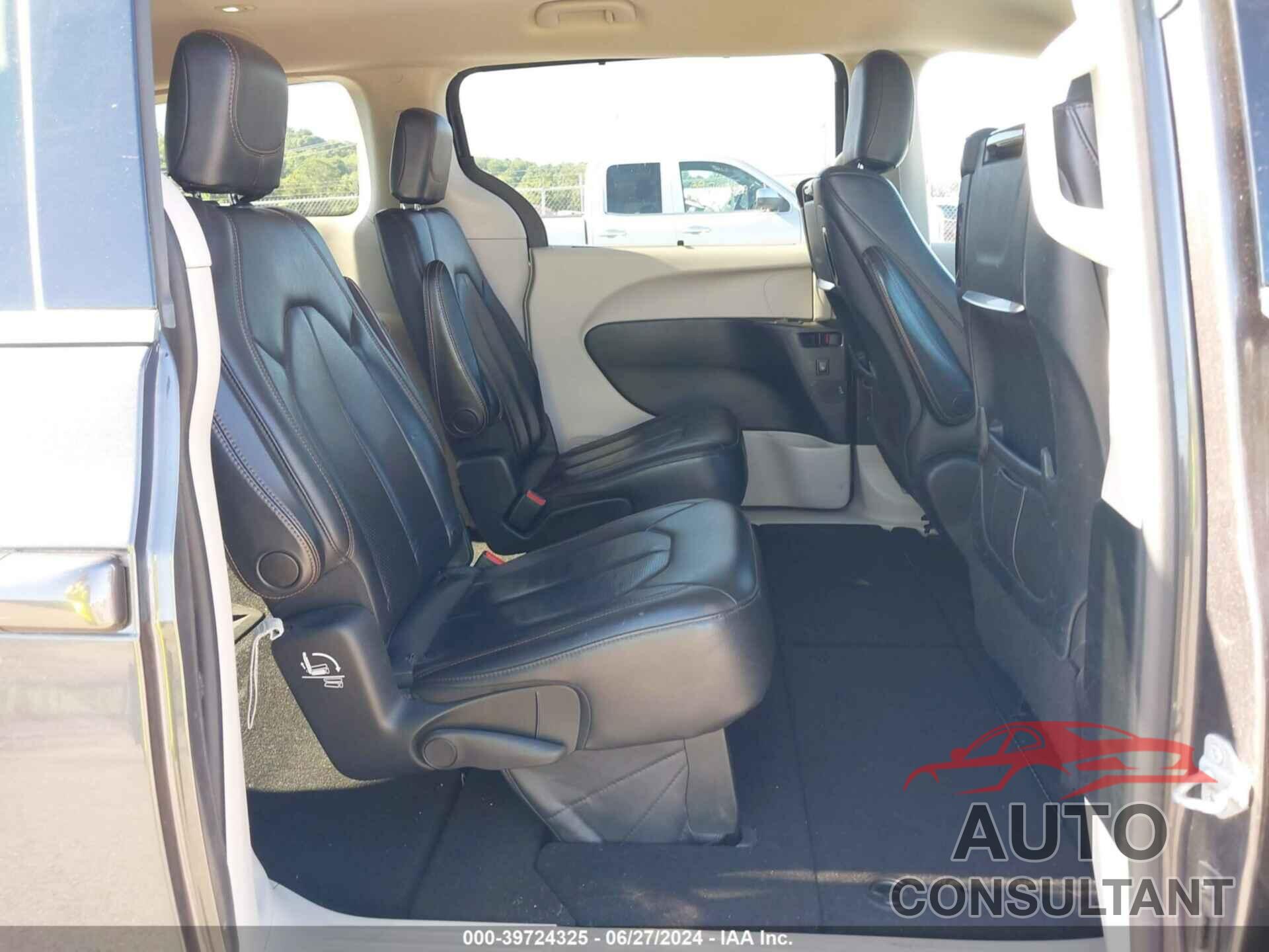 CHRYSLER PACIFICA 2017 - 2C4RC1EG9HR722370