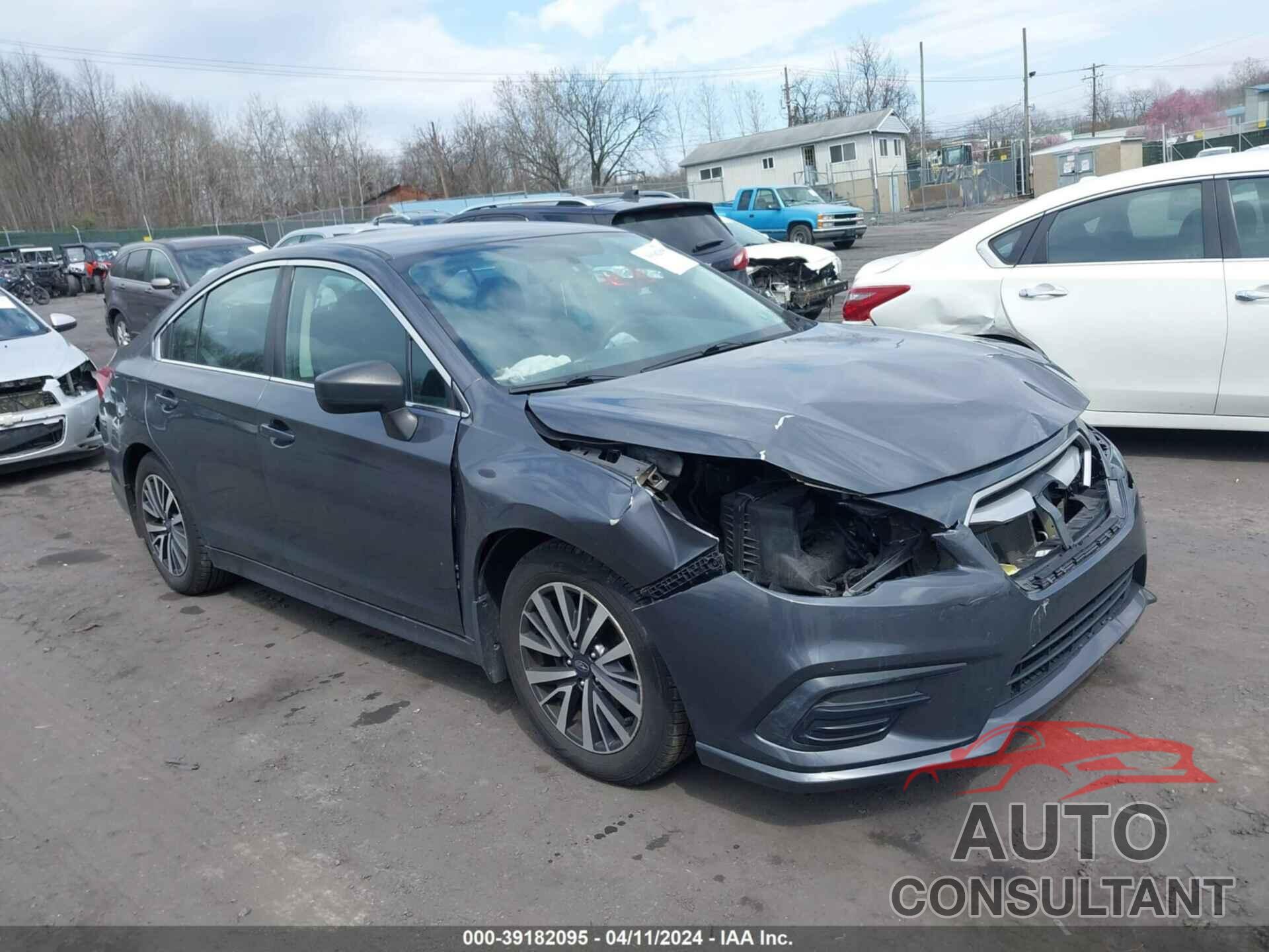 SUBARU LEGACY 2018 - 4S3BNAB63J3018123