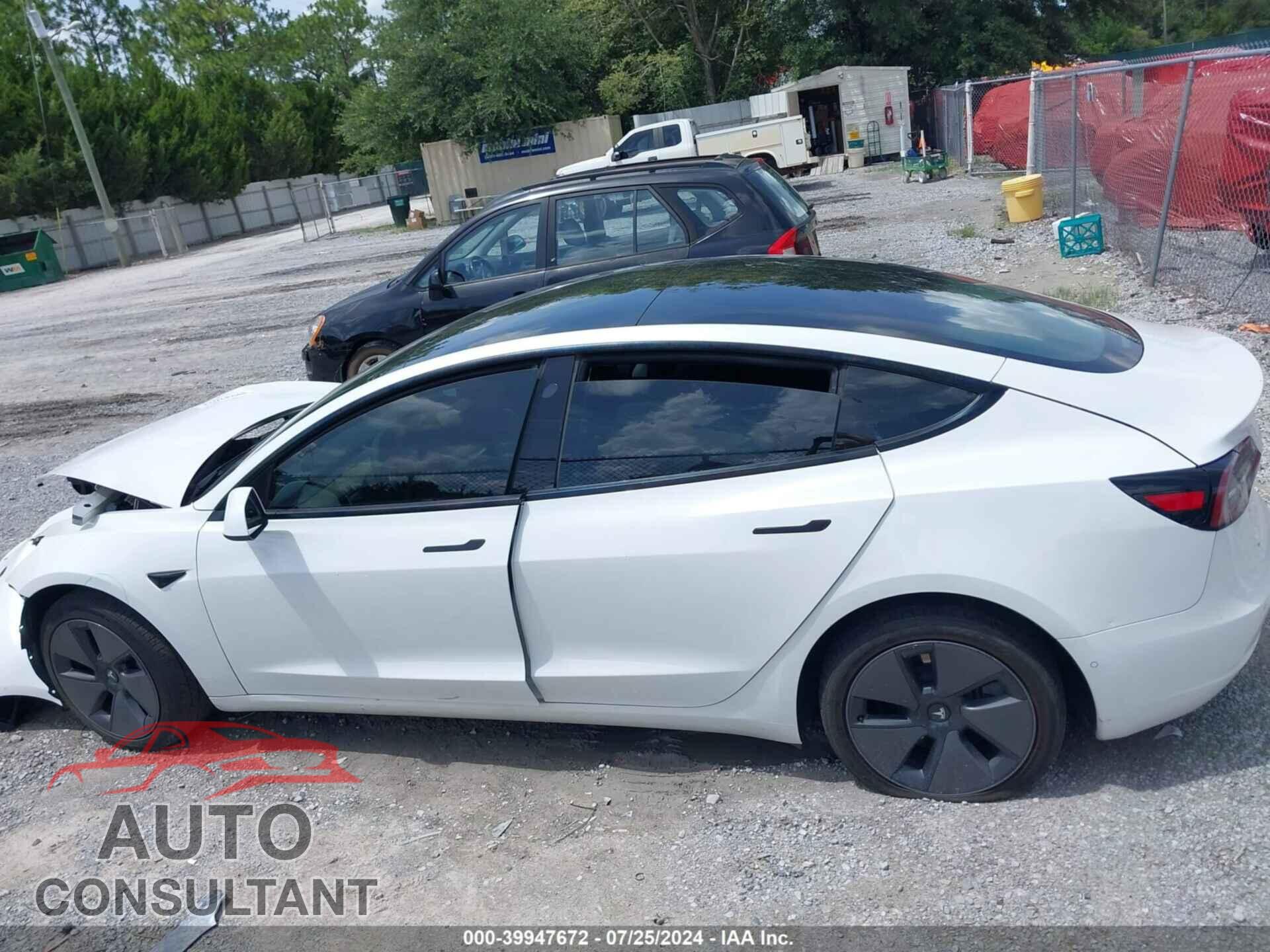TESLA MODEL 3 2021 - 5YJ3E1EA9MF852103