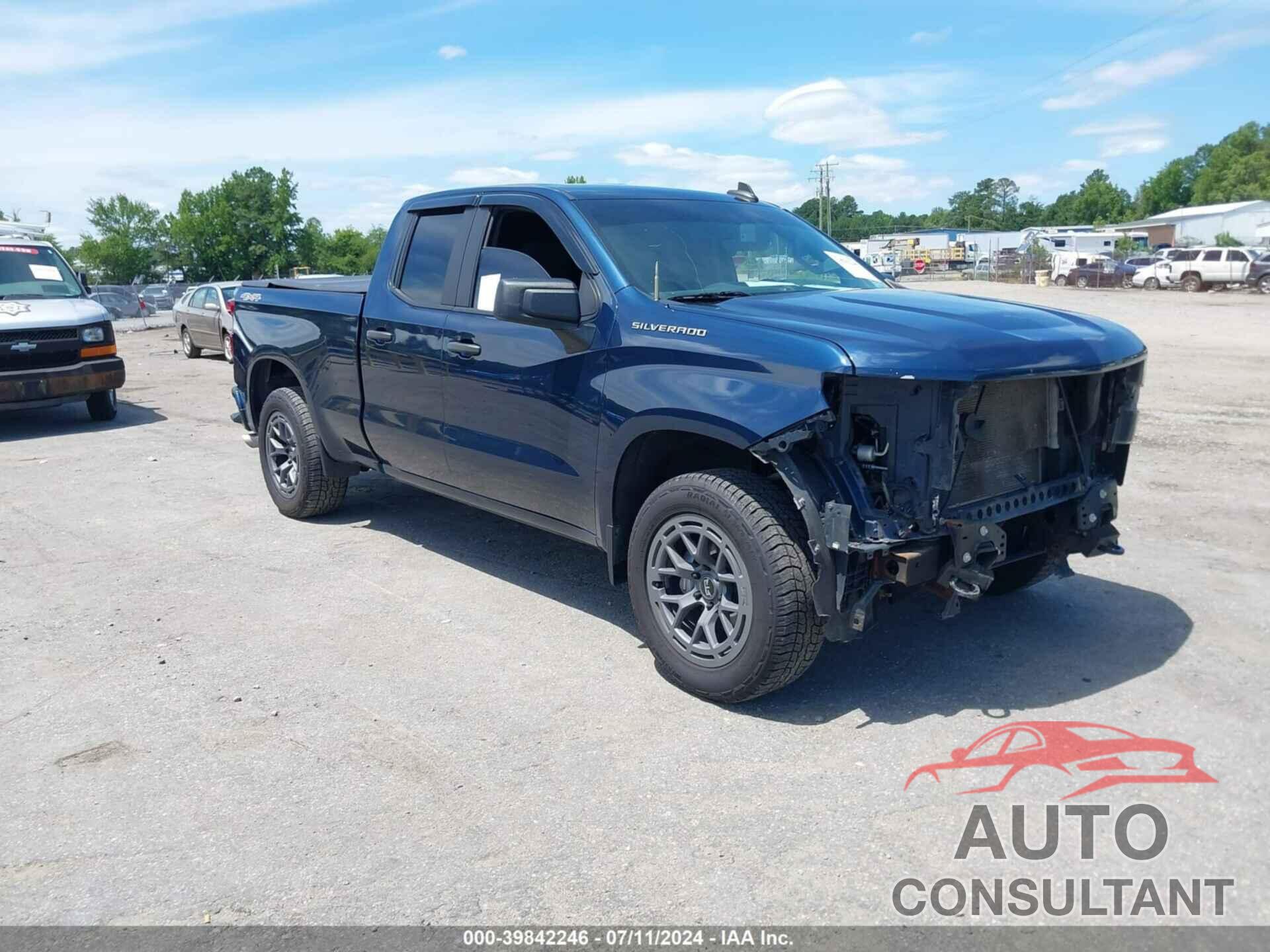 CHEVROLET SILVERADO 1500 2020 - 1GCRYBEH8LZ206418