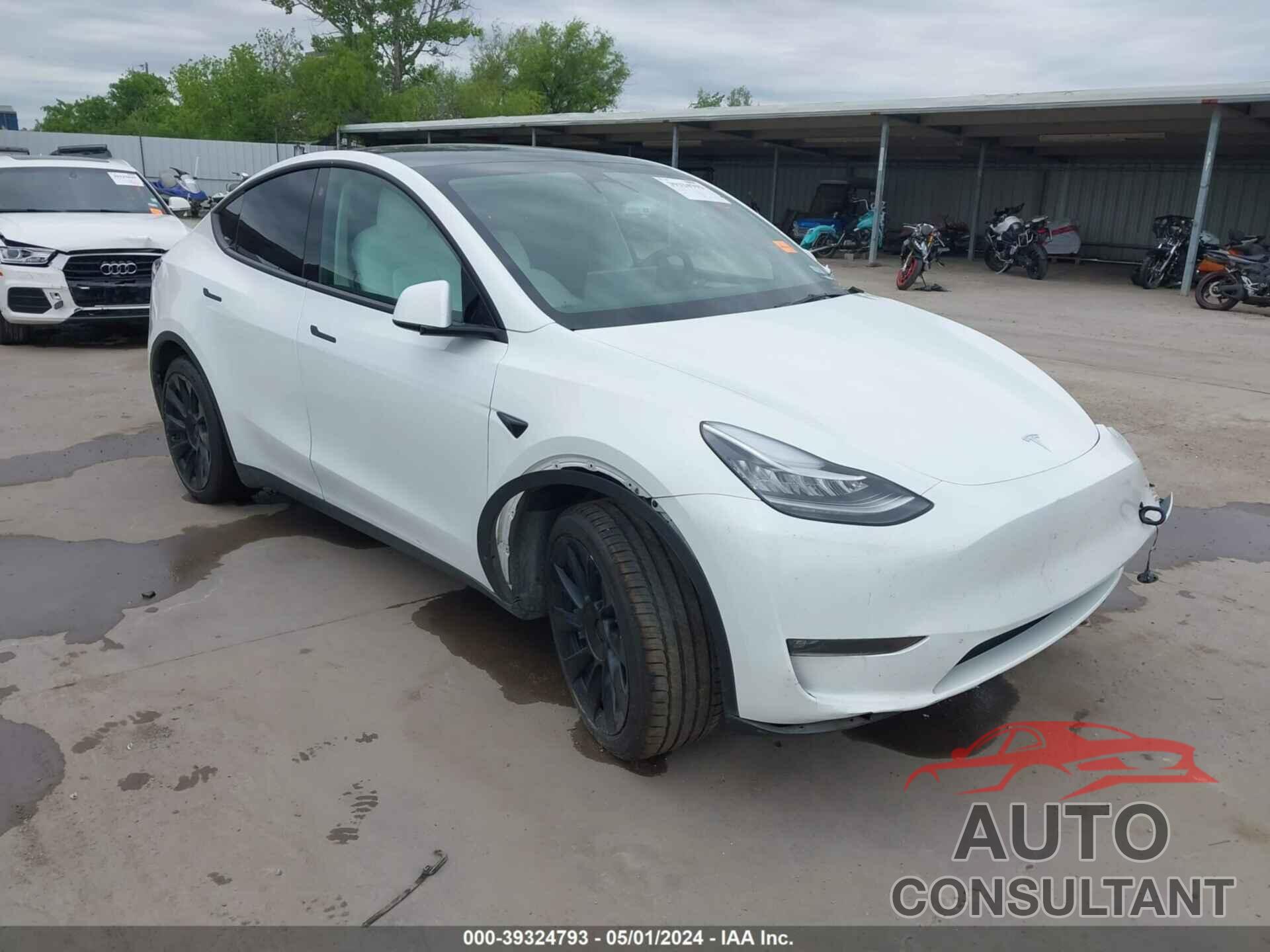 TESLA MODEL Y 2023 - 7SAYGDEE7PF607165