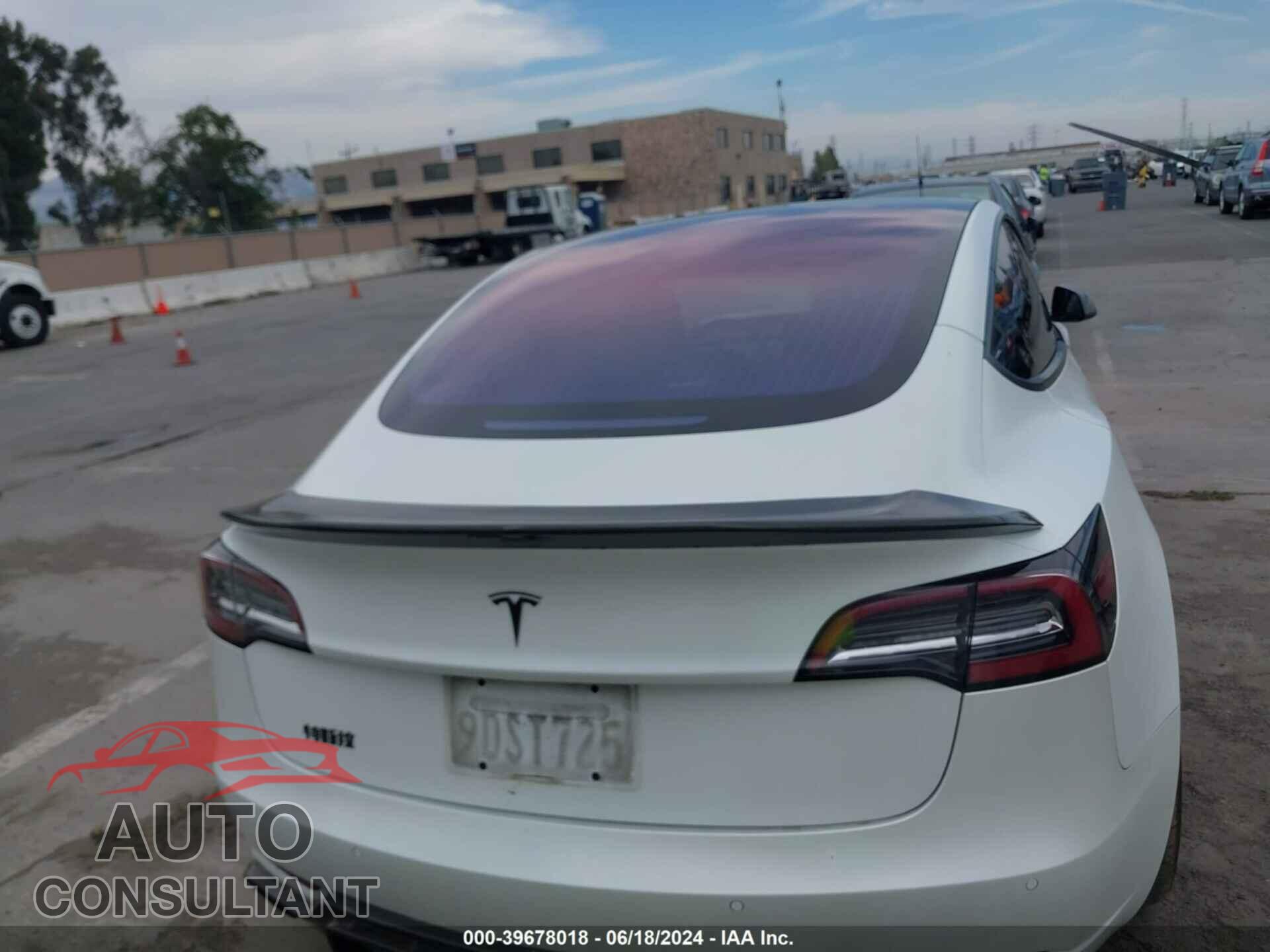 TESLA MODEL 3 2018 - 5YJ3E1EA7JF007584
