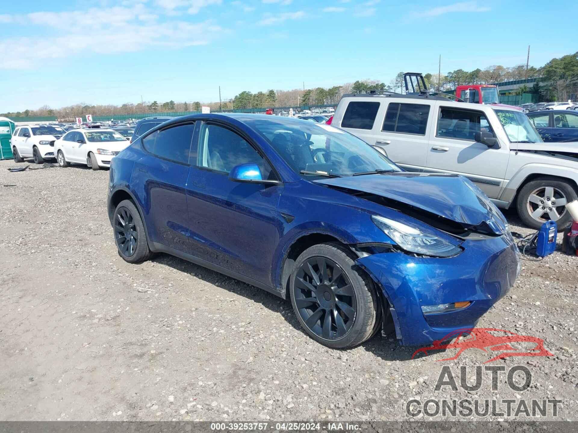 TESLA MODEL Y 2023 - 7SAYGDEE6PA036670