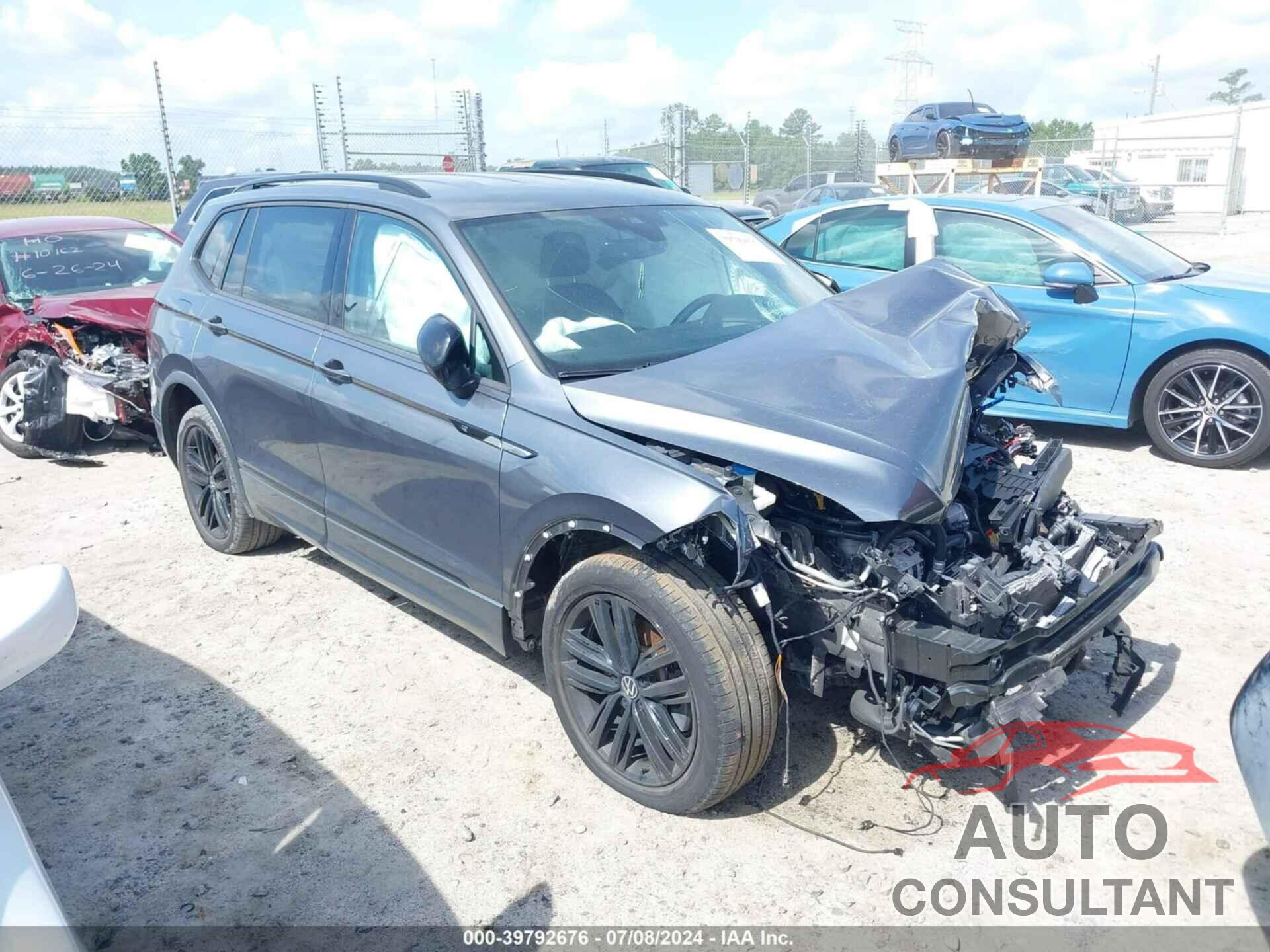 VOLKSWAGEN TIGUAN 2022 - 3VVCB7AX0NM018886