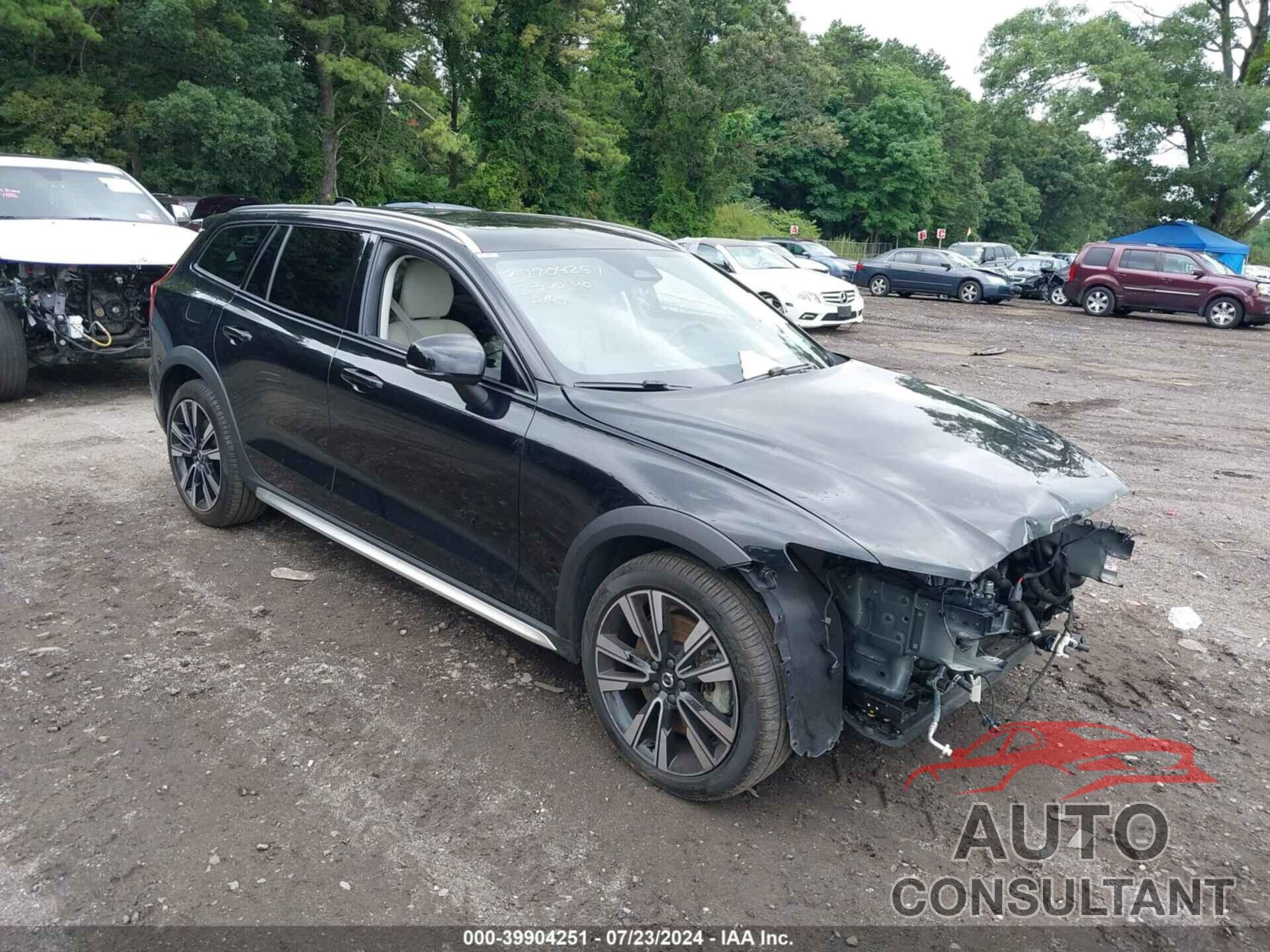 VOLVO V60 CROSS COUNTRY 2023 - YV4L12WB1P2106418