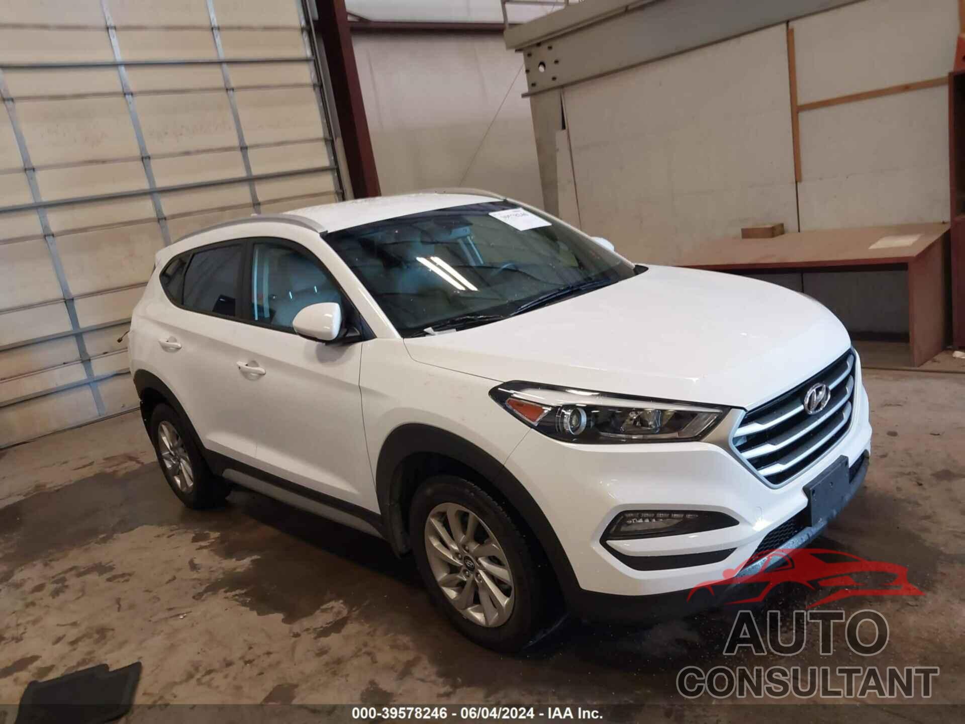 HYUNDAI TUCSON 2017 - KM8J3CA49HU367395