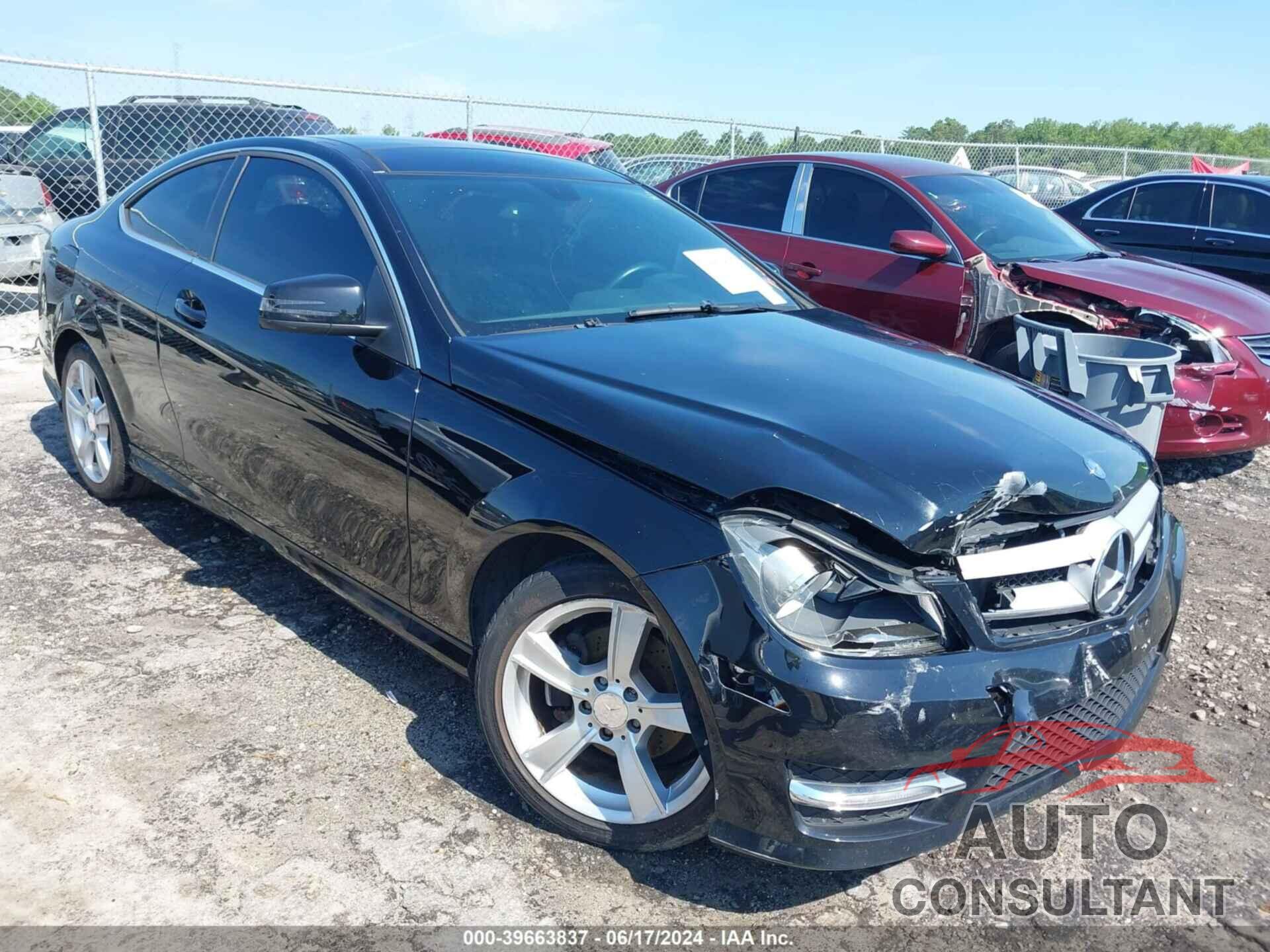 MERCEDES-BENZ C 250 2013 - WDDGJ4HB7DG012481