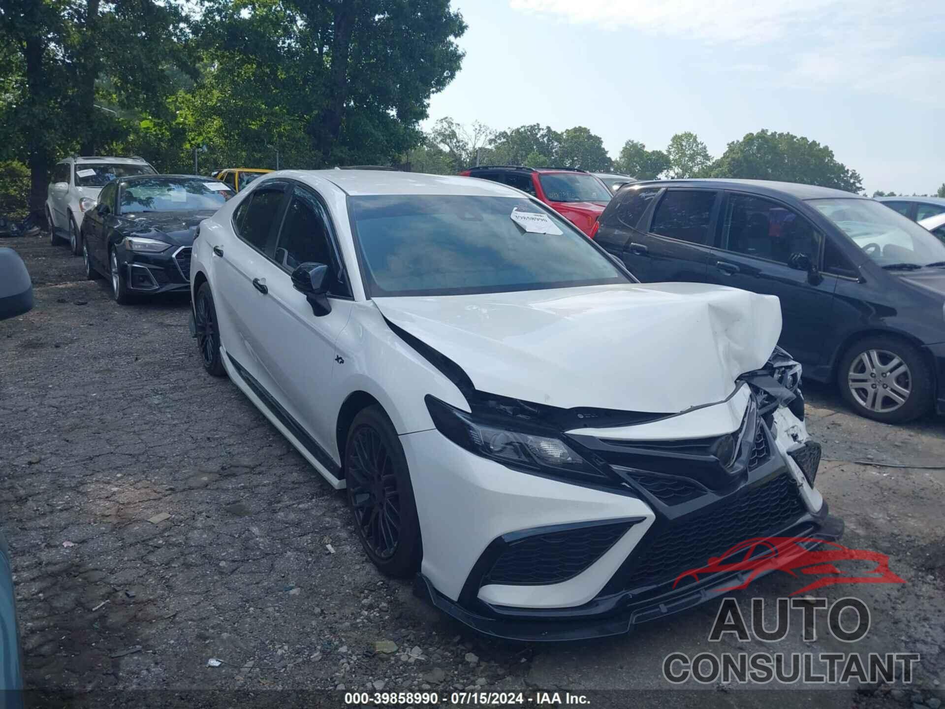 TOYOTA CAMRY 2022 - 4T1G11AK3NU030526