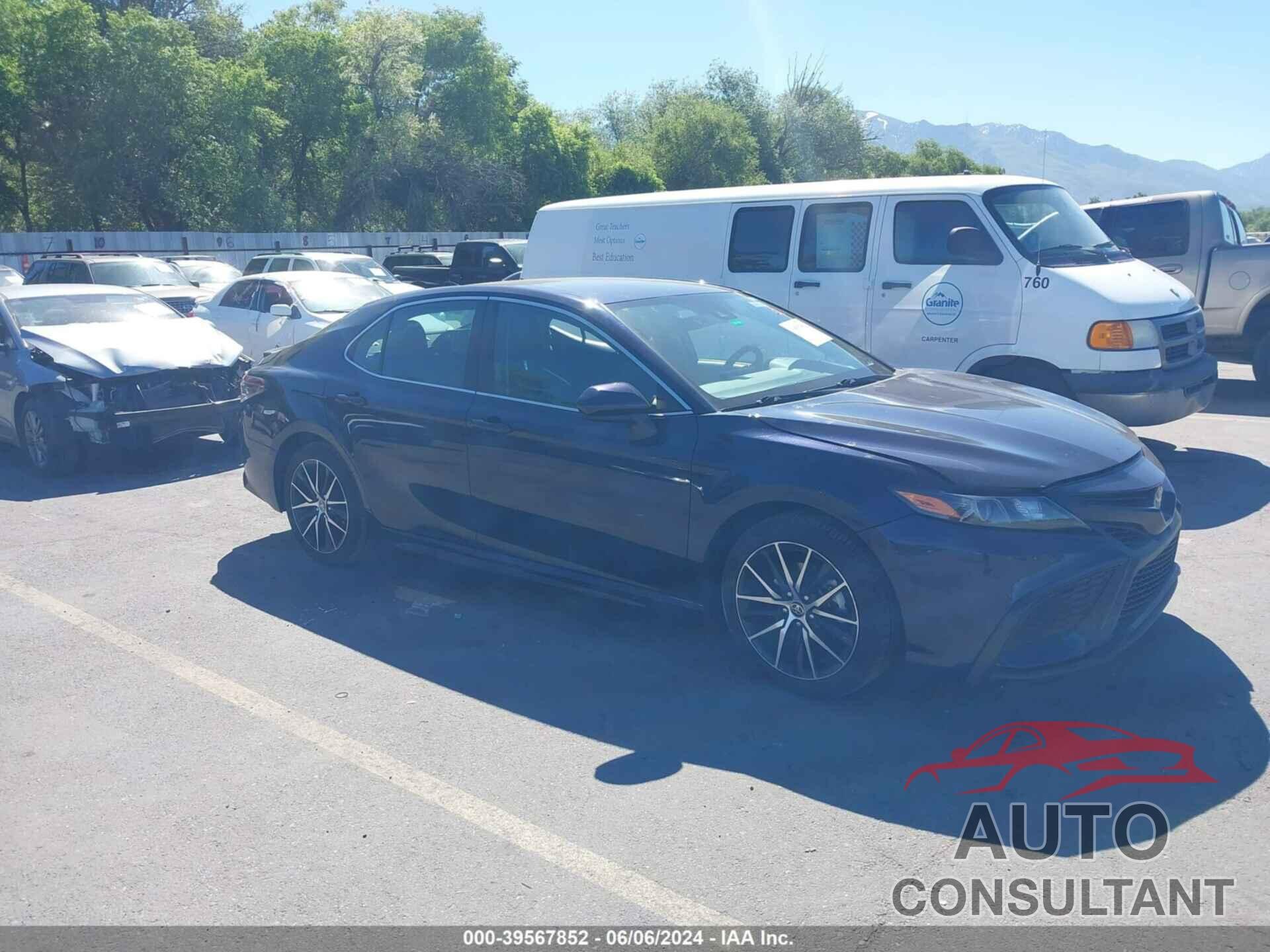 TOYOTA CAMRY 2021 - 4T1G11AK2MU554149