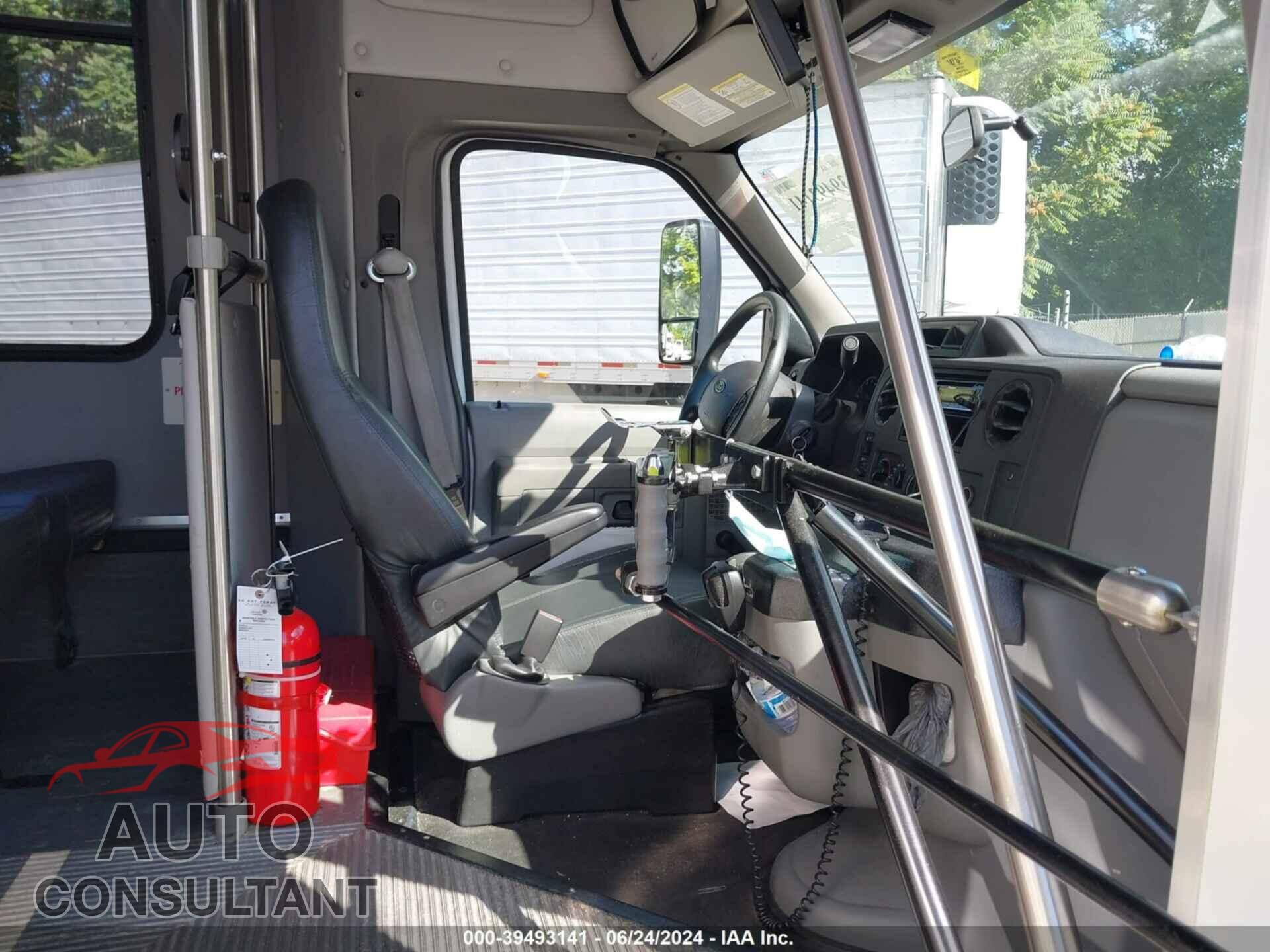 FORD E-450 CUTAWAY 2016 - 1FDFE4FS0GDC57914