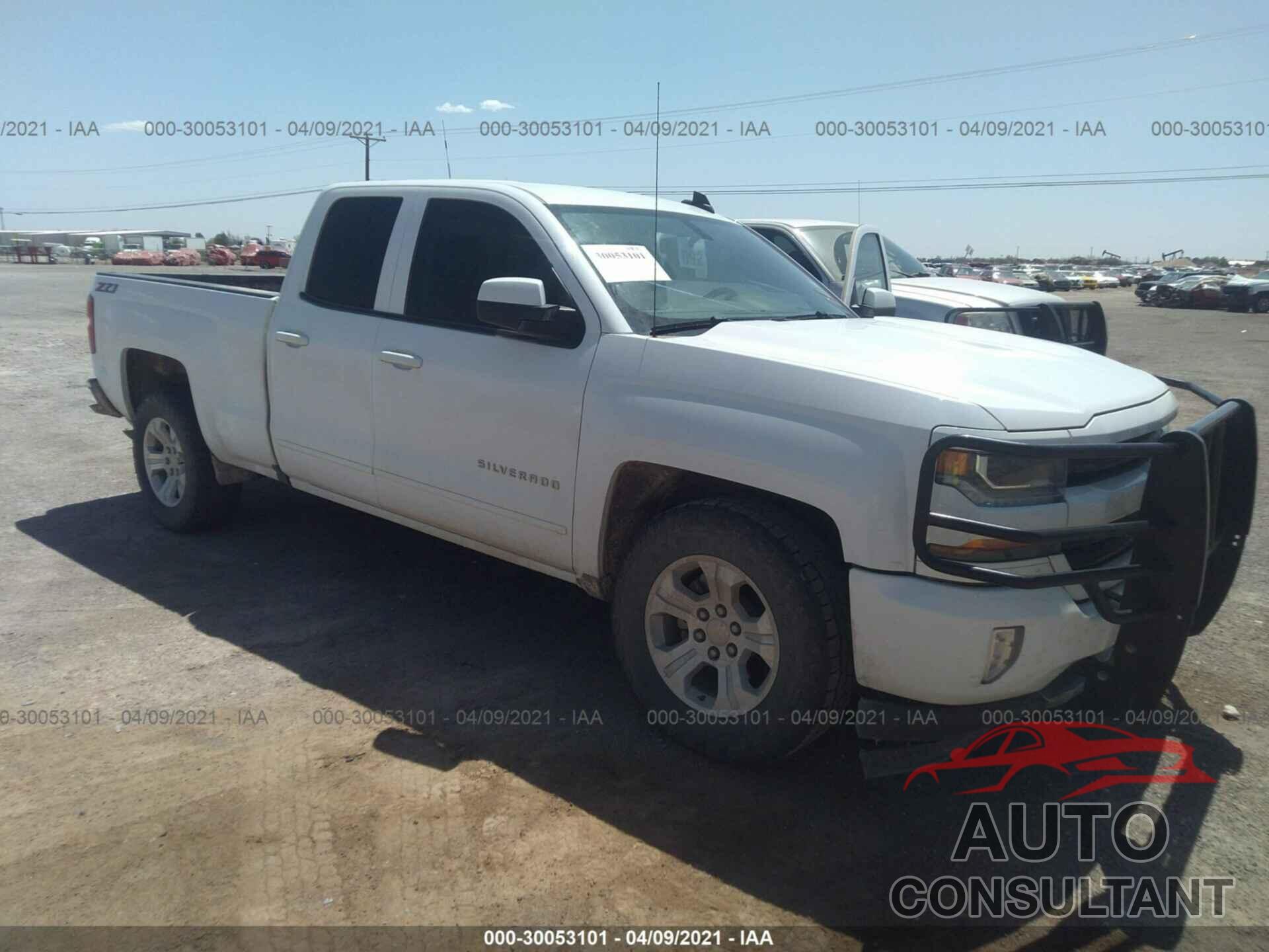 CHEVROLET SILVERADO 1500 2018 - 1GCVKREC8JZ315455