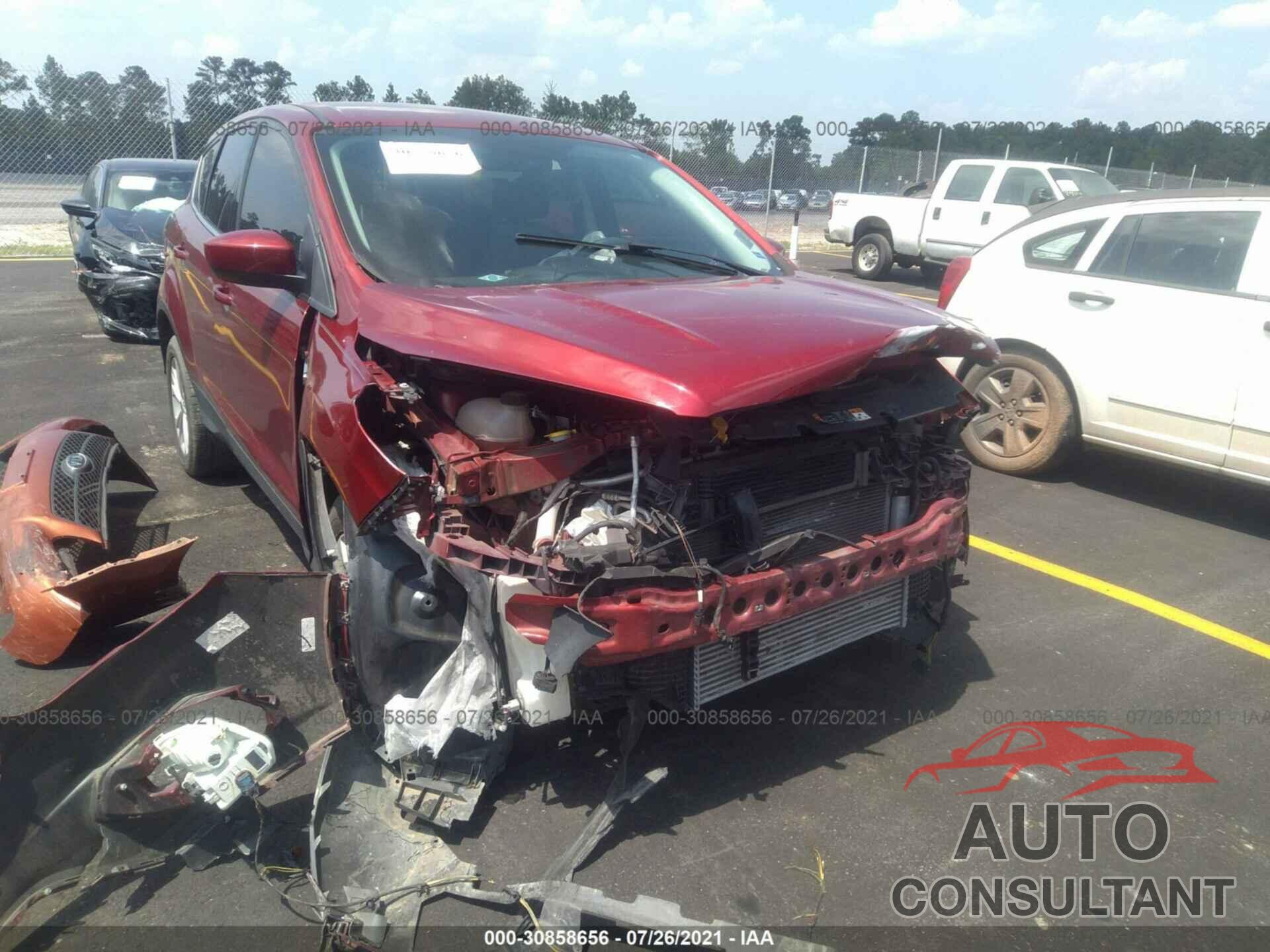 FORD ESCAPE 2017 - 1FMCU0G92HUA69696