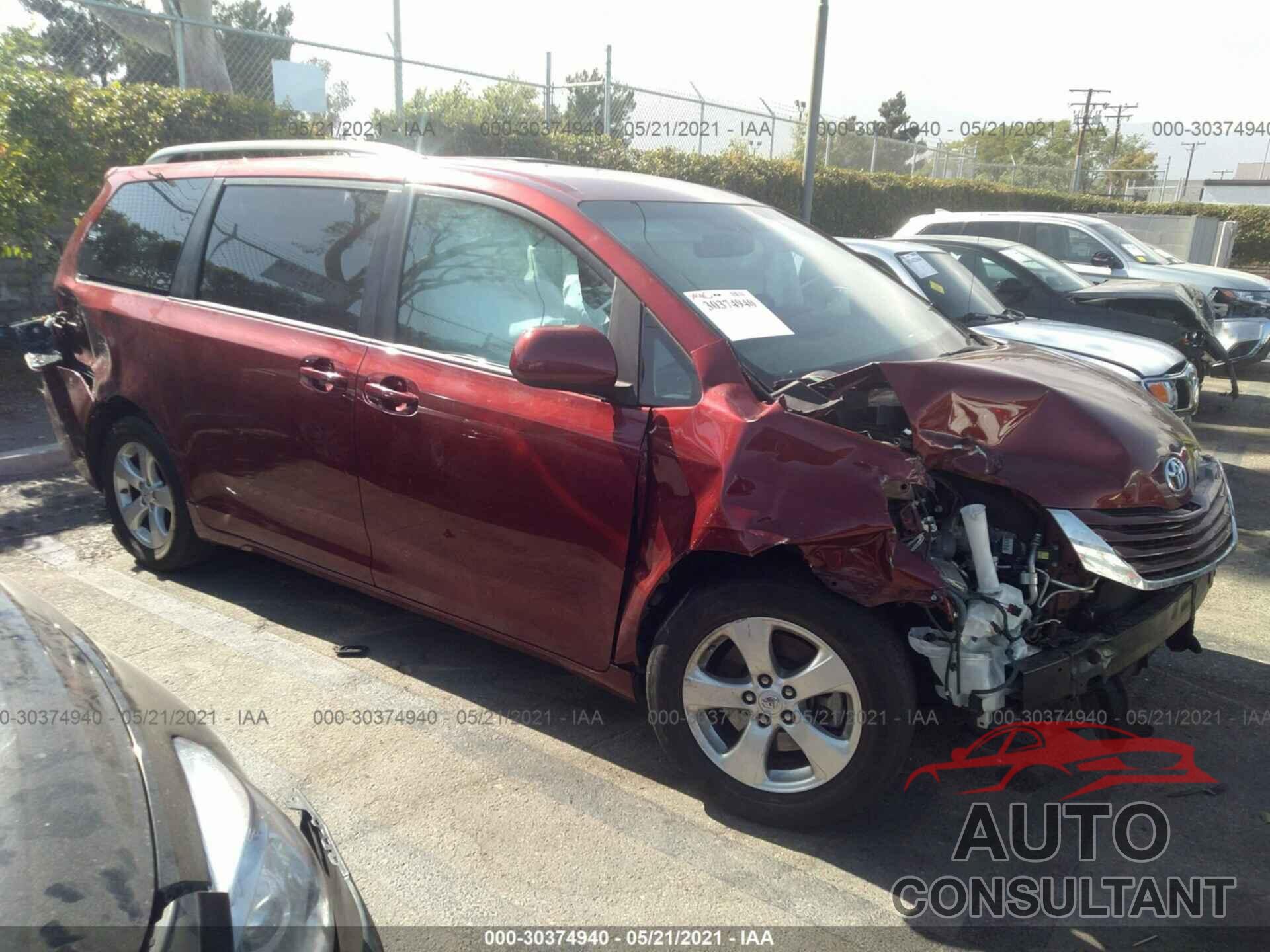 TOYOTA SIENNA 2017 - 5TDKZ3DC4HS796541