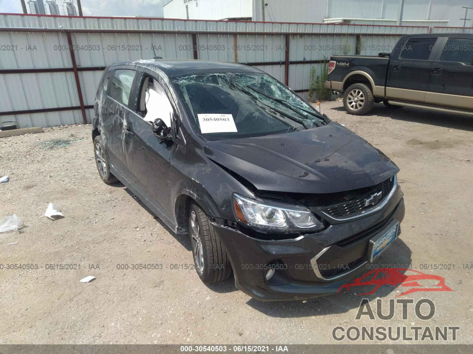 CHEVROLET SONIC 2020 - 1G1JD6SB6L4102984