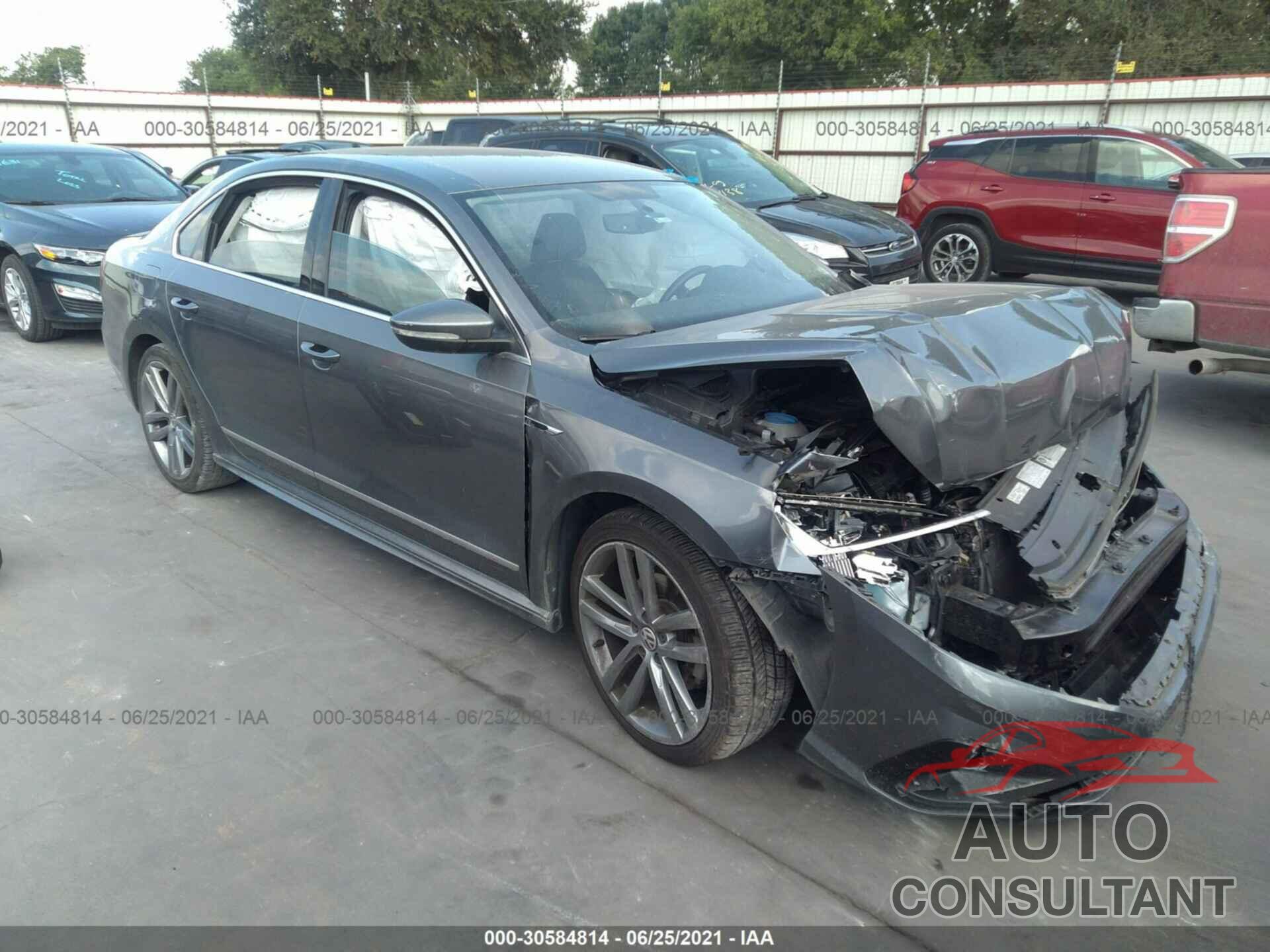 VOLKSWAGEN PASSAT 2017 - 1VWDT7A35HC084334