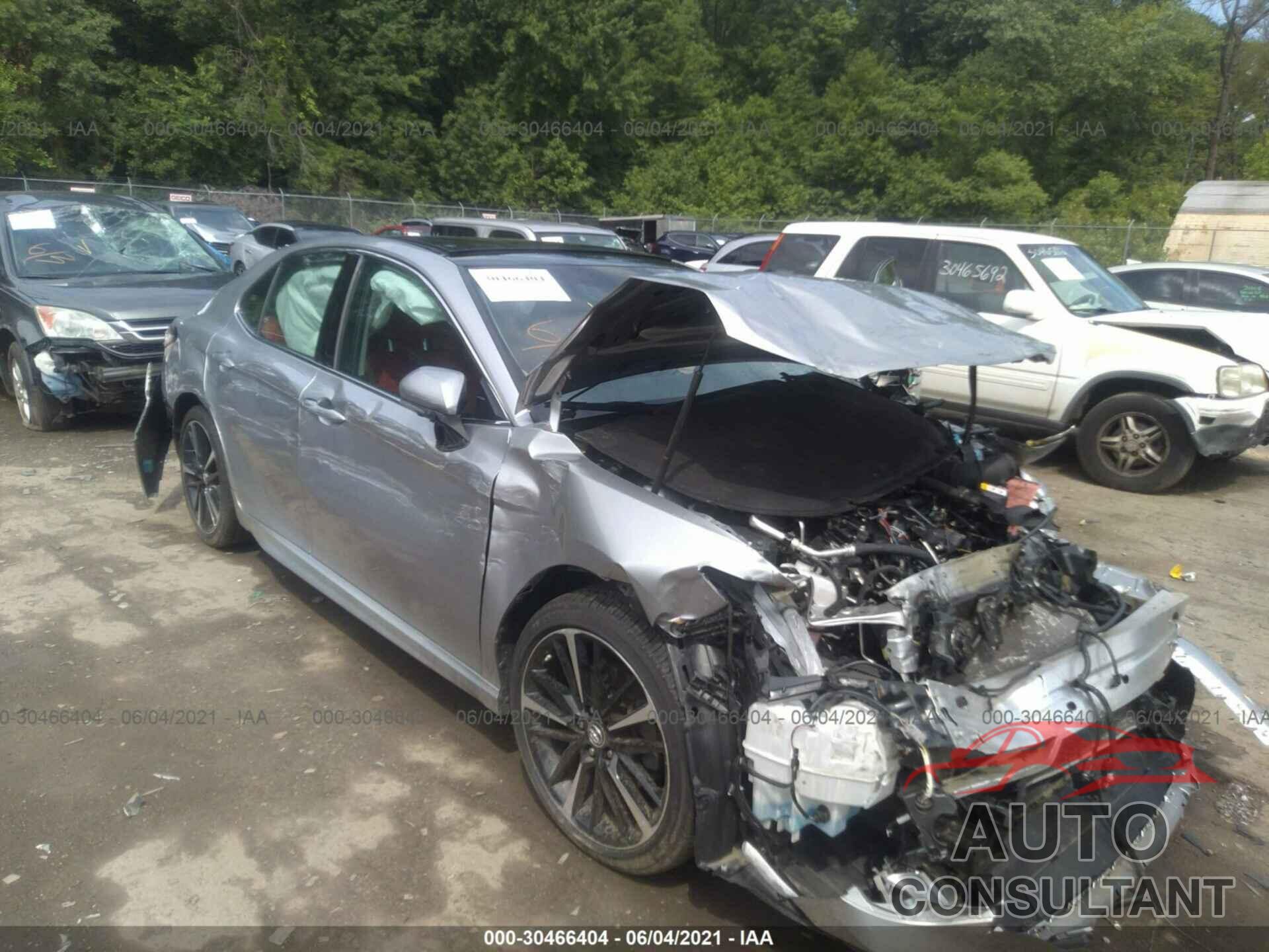 TOYOTA CAMRY 2018 - 4T1BZ1HK0JU012455