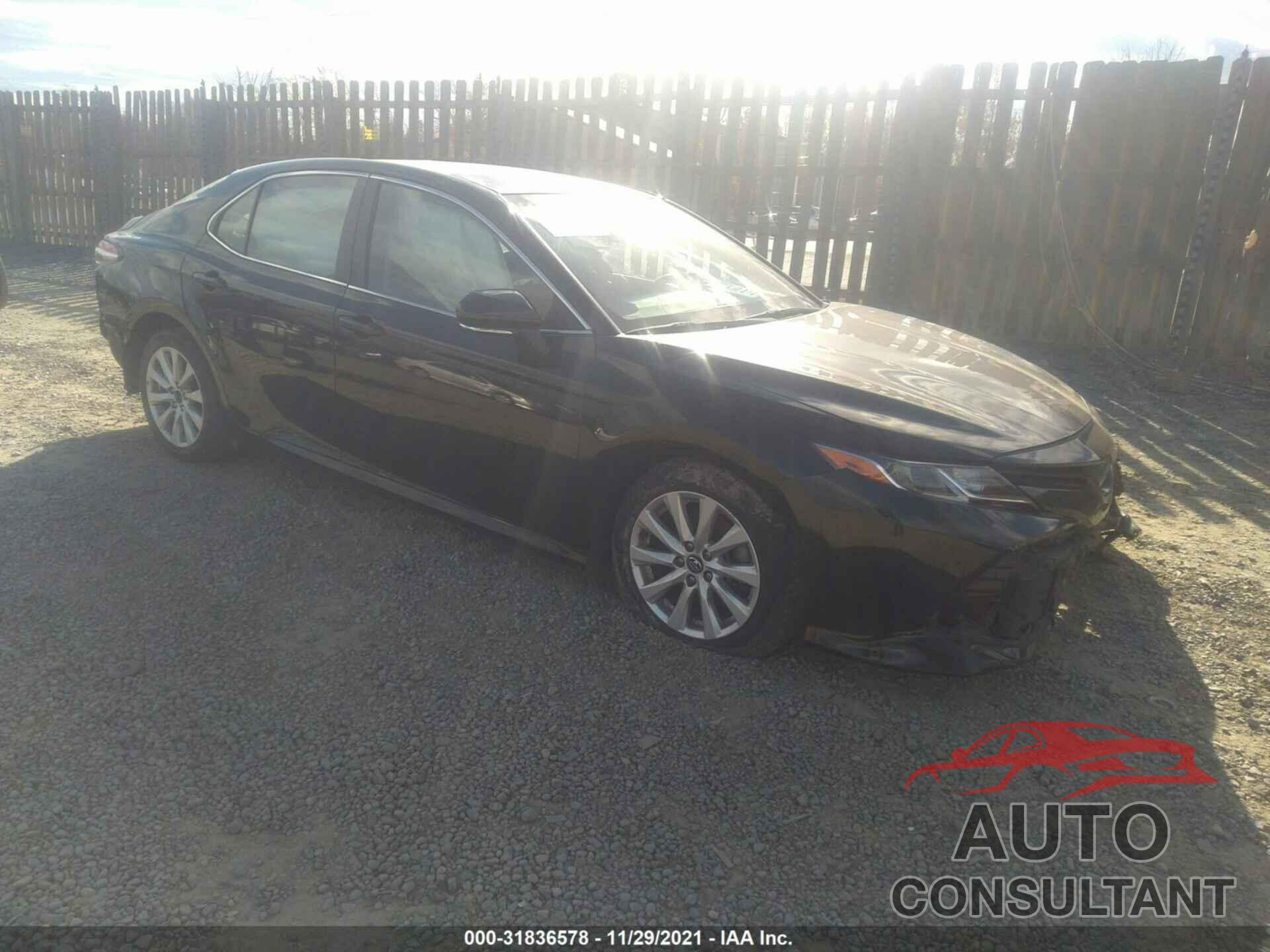 TOYOTA CAMRY 2018 - 4T1B11HK4JU107429