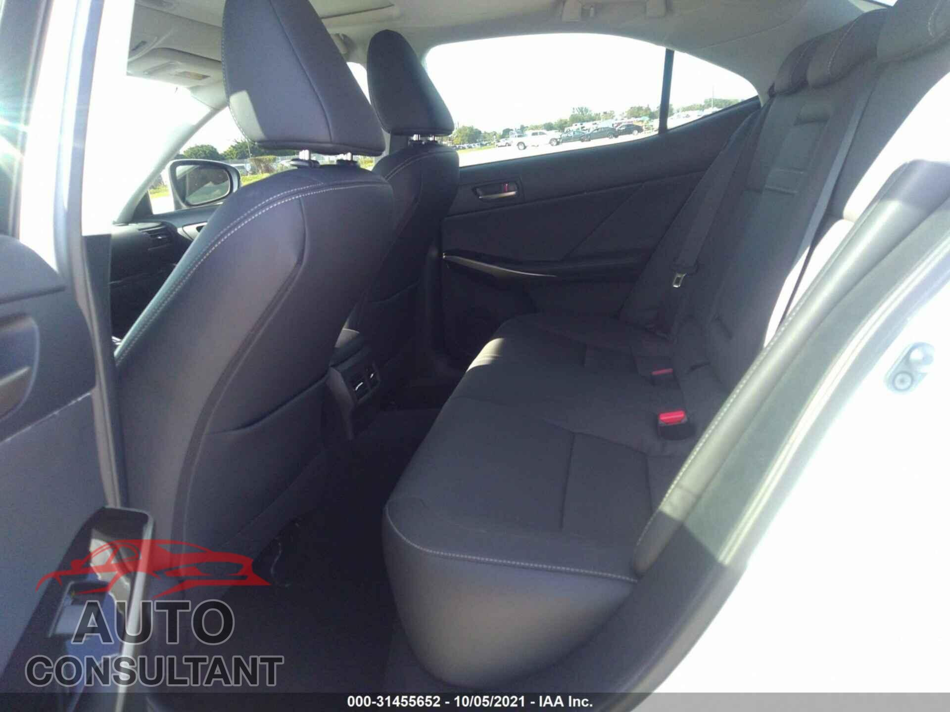 LEXUS IS 2020 - JTHAA1D20L5106649