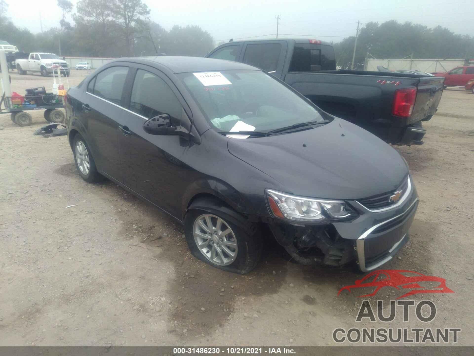 CHEVROLET SONIC 2019 - 1G1JD5SB4K4112955